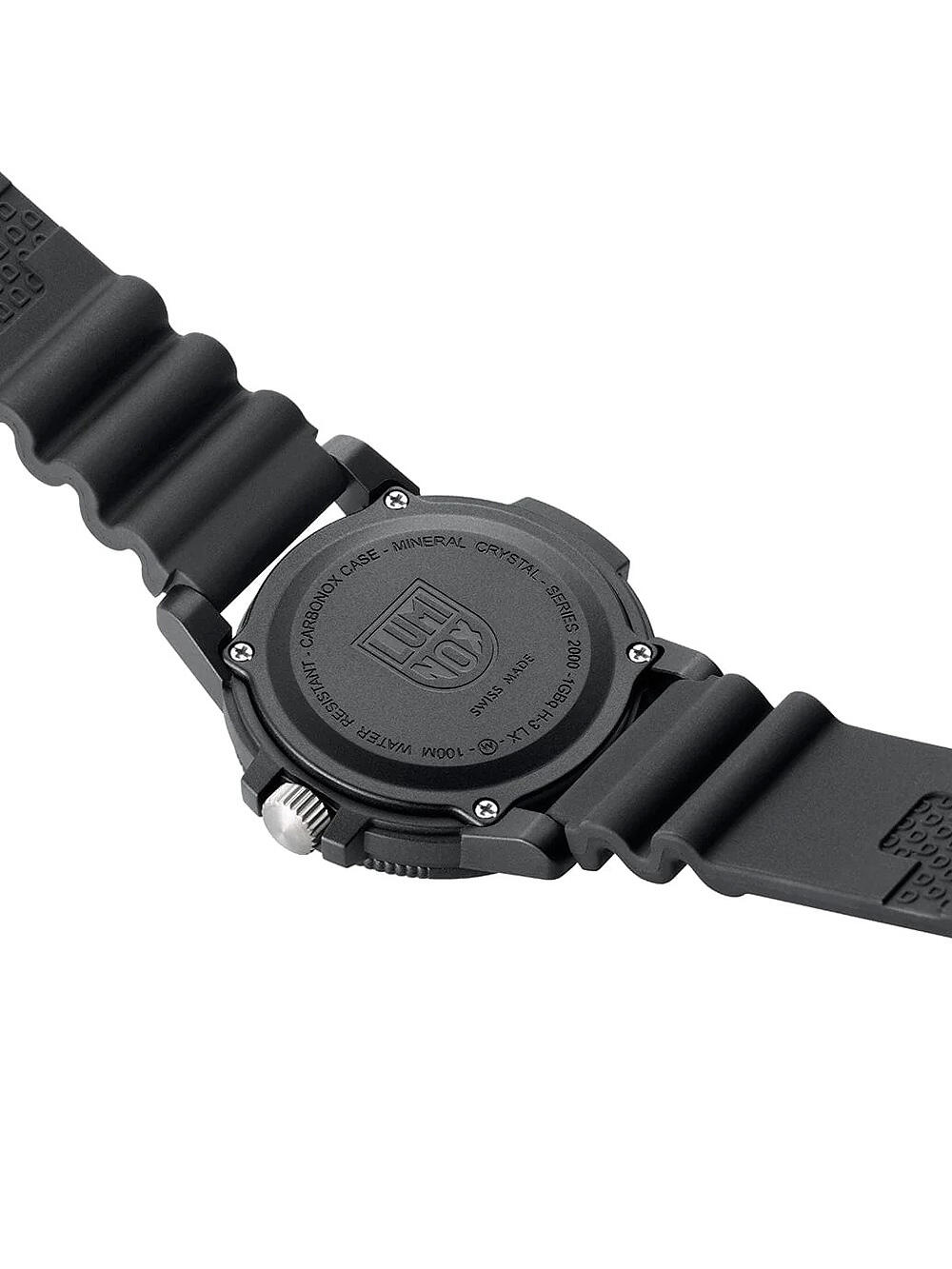 Luminox X2.2005, Quartz, 44mm, 10ATM 5/5