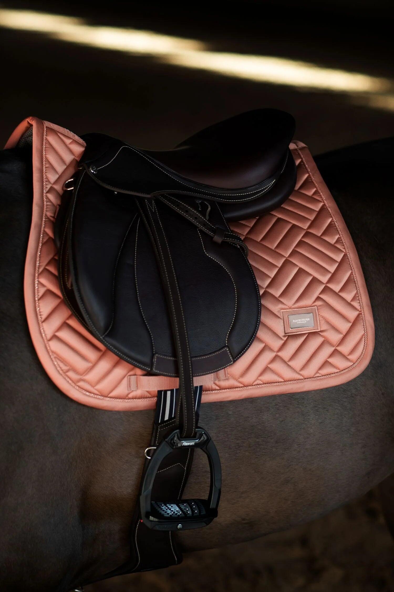 Tapis de selle Modern Coral MIXTE - Equestrian Stockholm 2/5