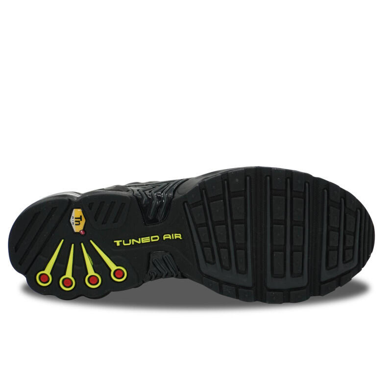 Nike Air Max Plus TN III Black Volt 3/4