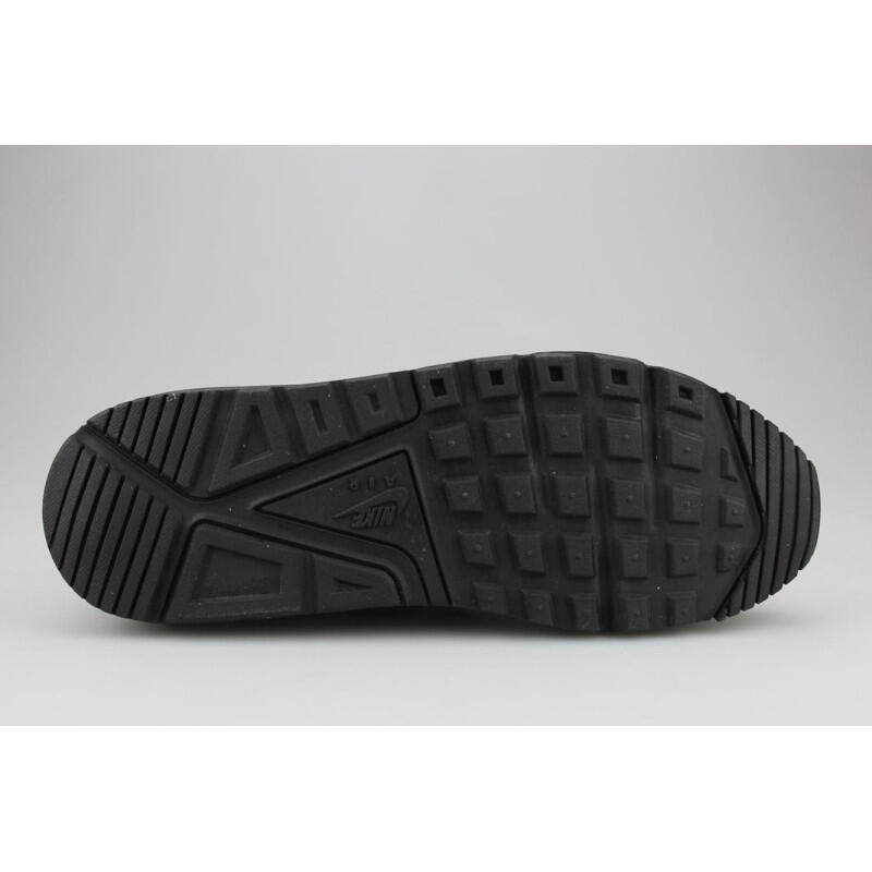 Nike Air Max Ivo Leather Triple Black 3/4