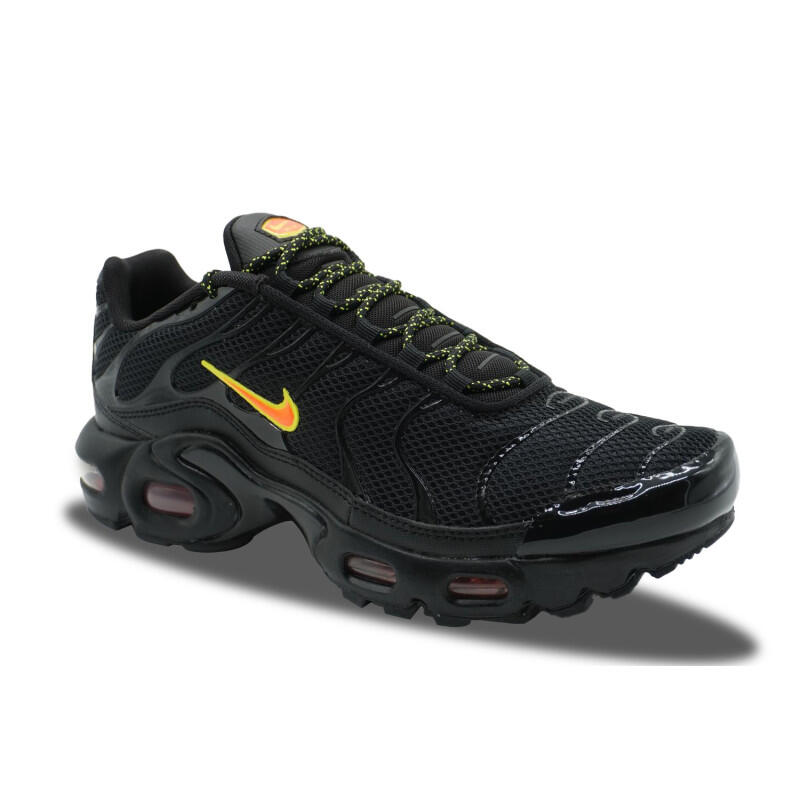 Nike Air Max Plus TN Black Volt Hyper Crimson 2/4