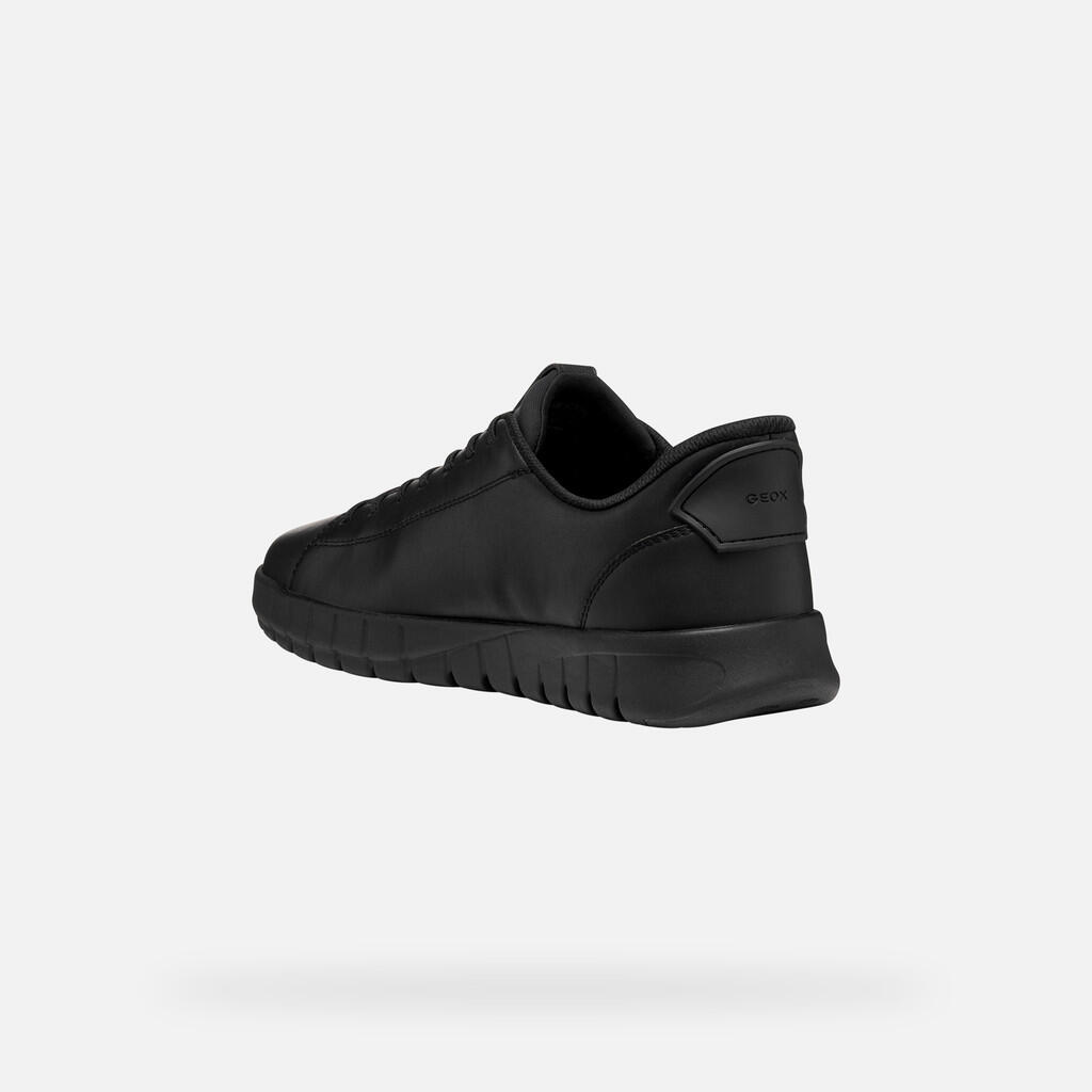Baskets Homme FLEXTRIDE PLUS MAN Noir 6/7