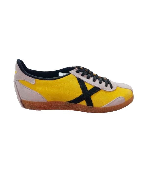 Zapatillas Munich Arquero 26 con Talón Deslizante Amarillo 1/1