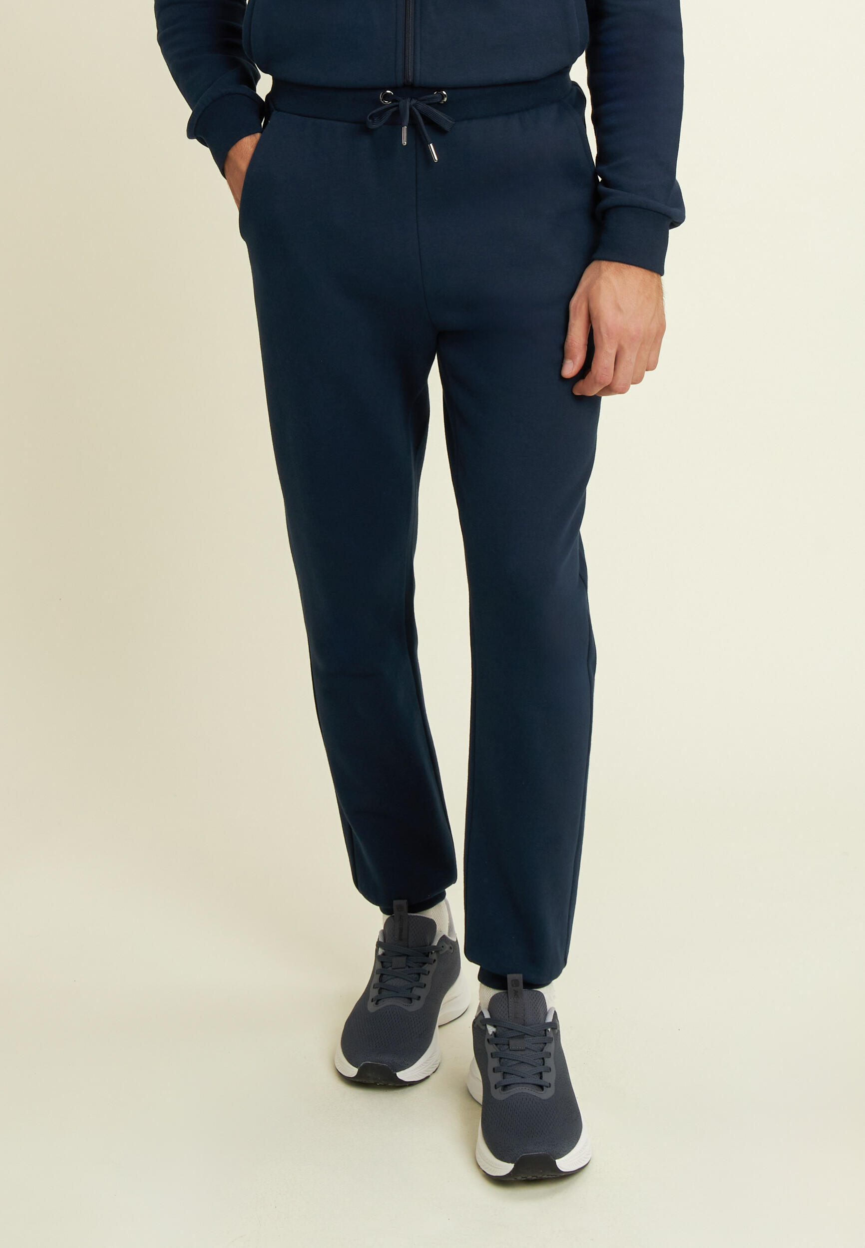 Pantalon classique en molleton brossé avec bords côtelés aux chevilles 2/4
