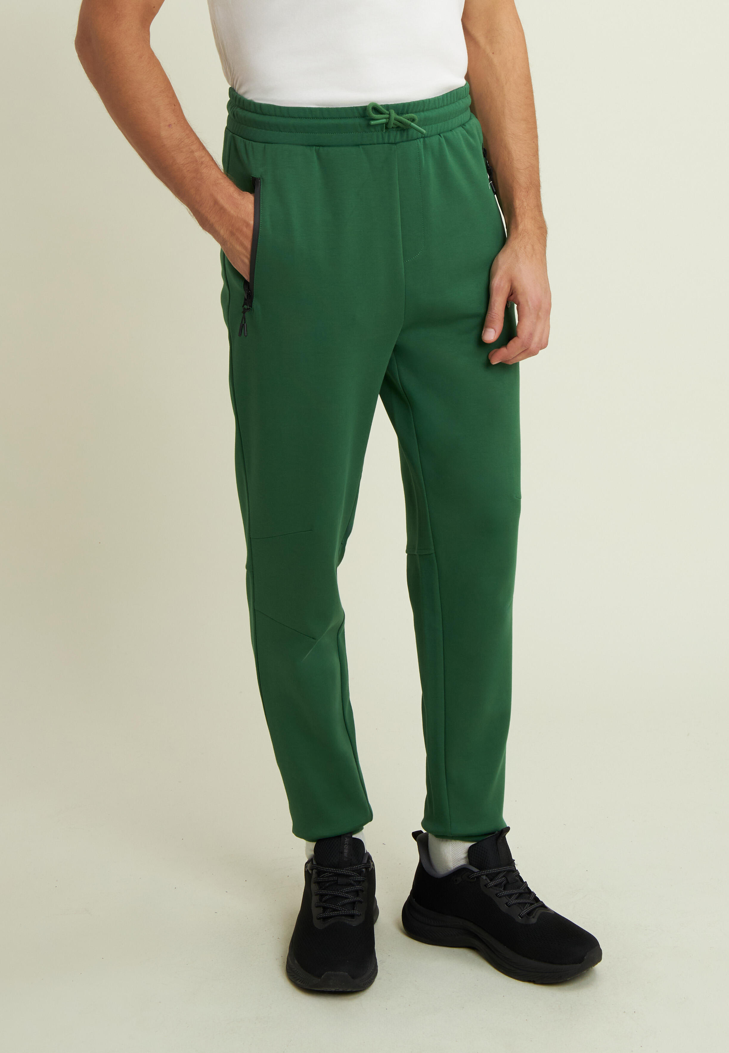 Pantalón zanahoria en tejido interlock con cremalleras laterales 2/4