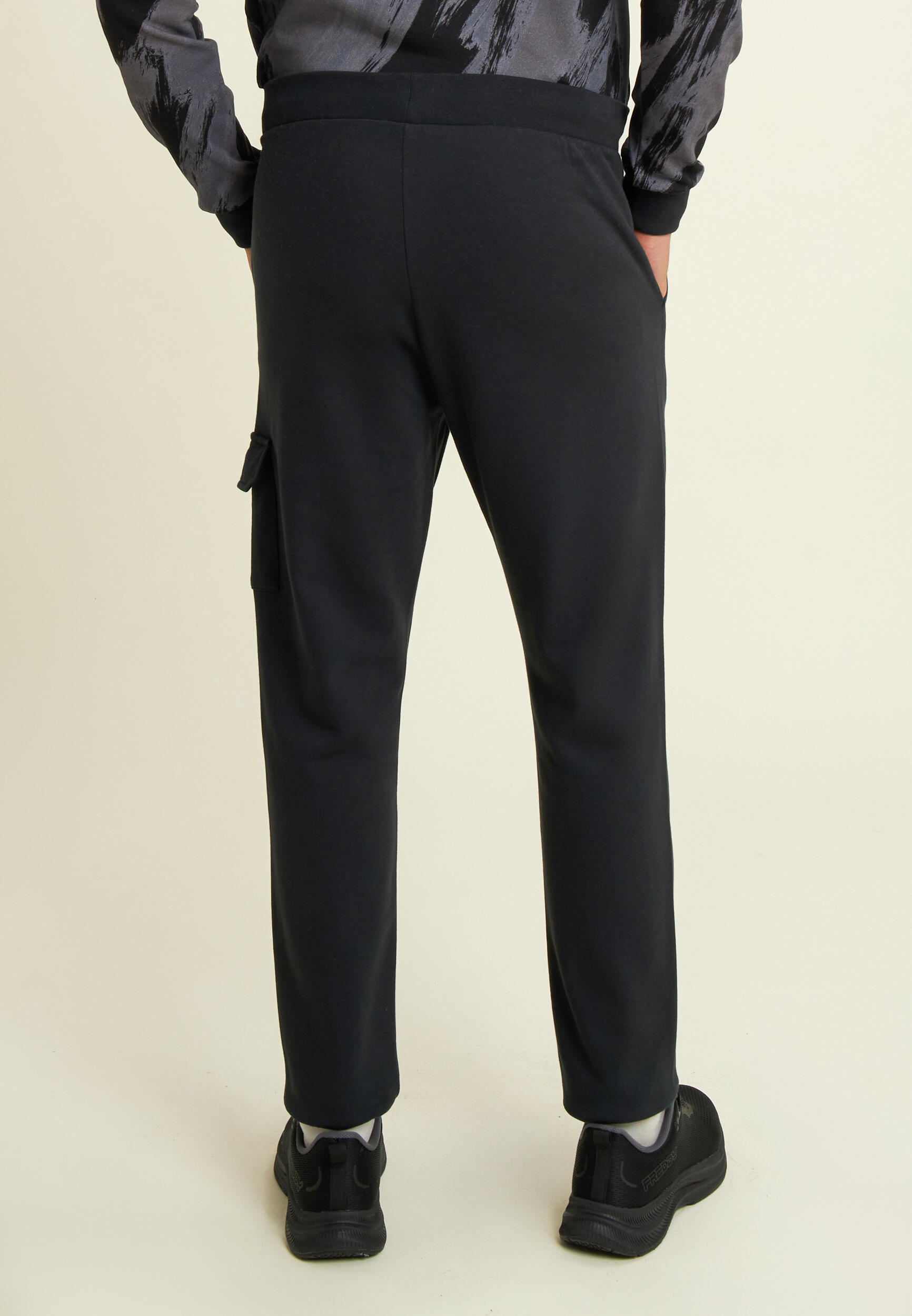 Pantaloni in felpa con tasca cargo e fondo a polsino 3/4