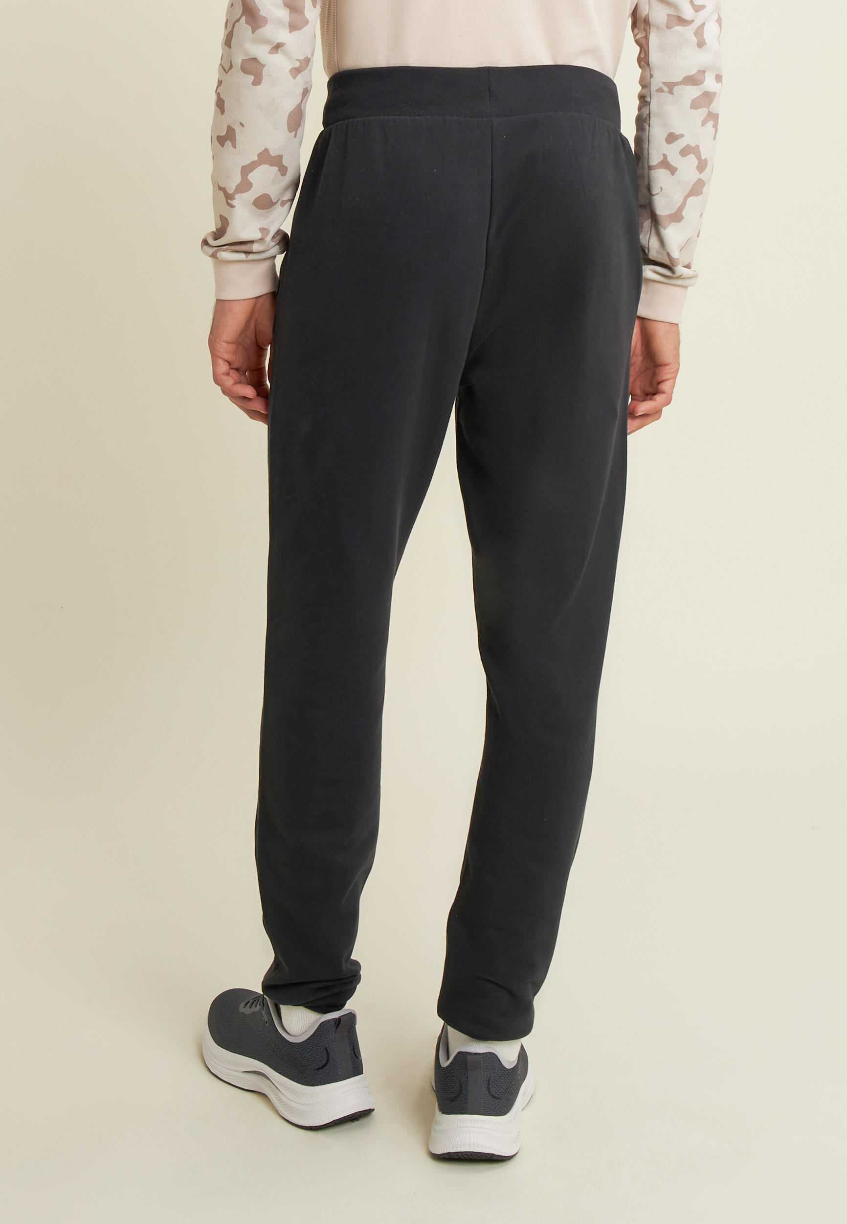 Pantaloni in felpa con fondo a polsino e dettagli rigati 3/4