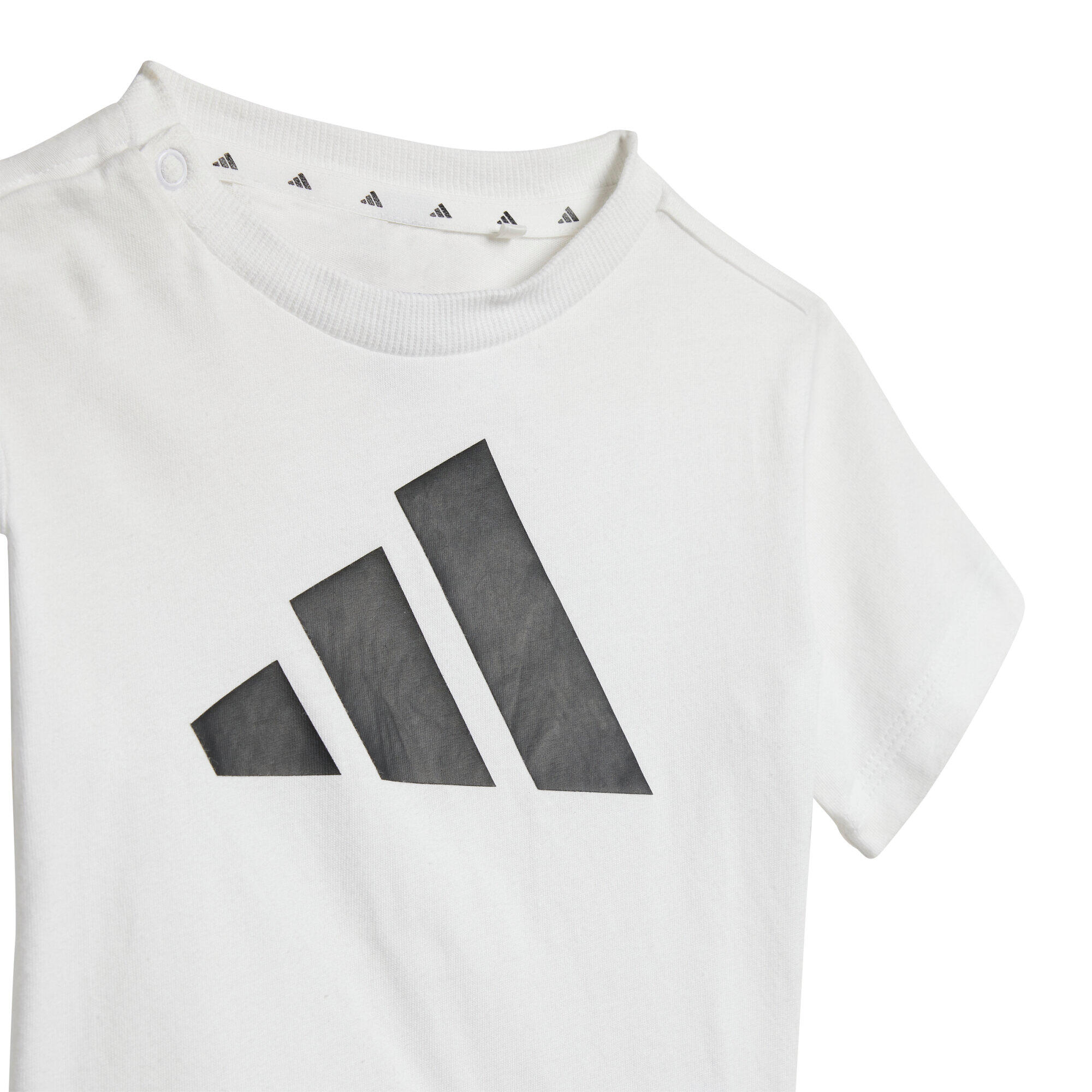 ESSENTIALS T-SHIRT SET 6/7