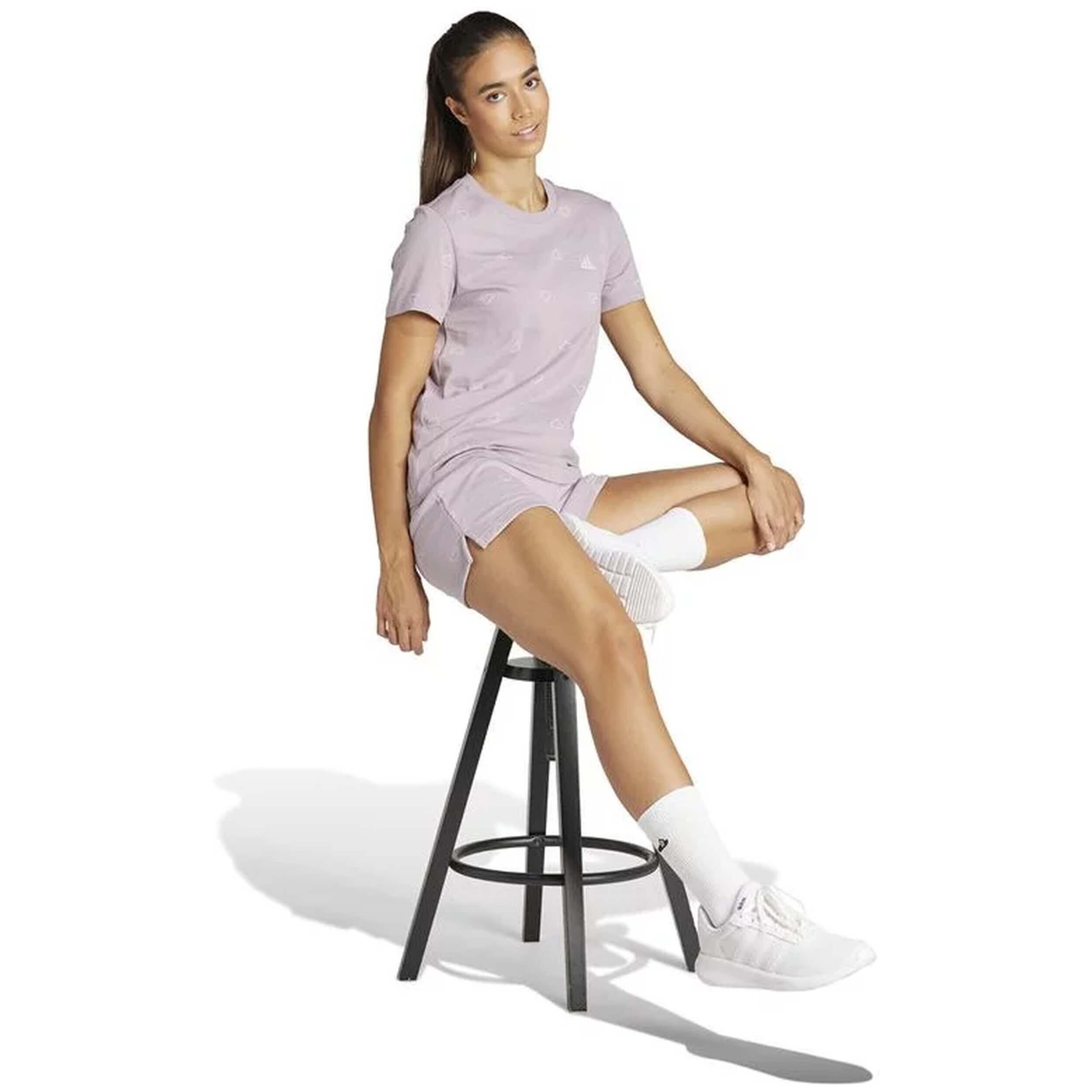 Pantaloncini Adidas modello IS4068 per donne 4/5