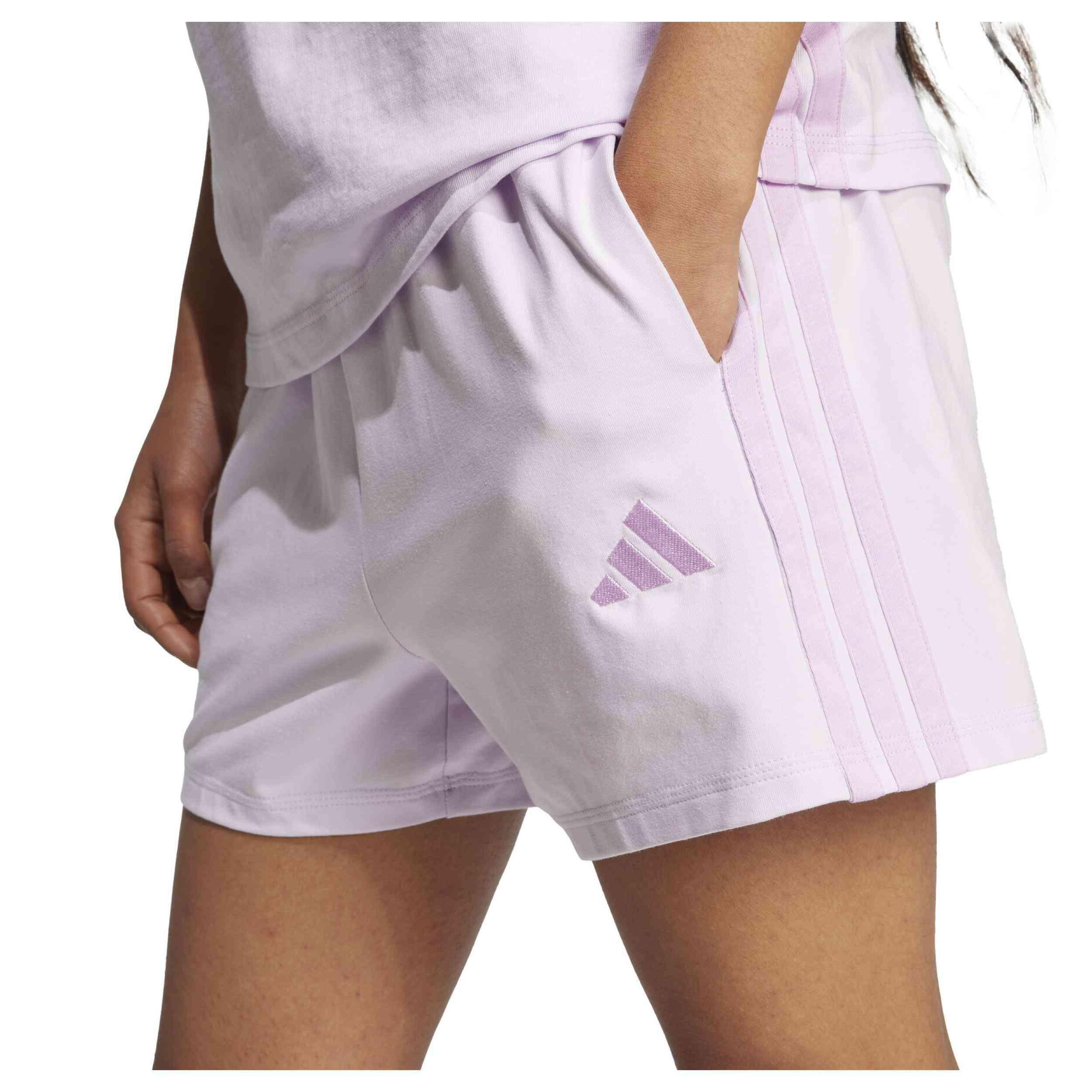 Korte broek Adidas model JD0909 voor vrouwen 4/5
