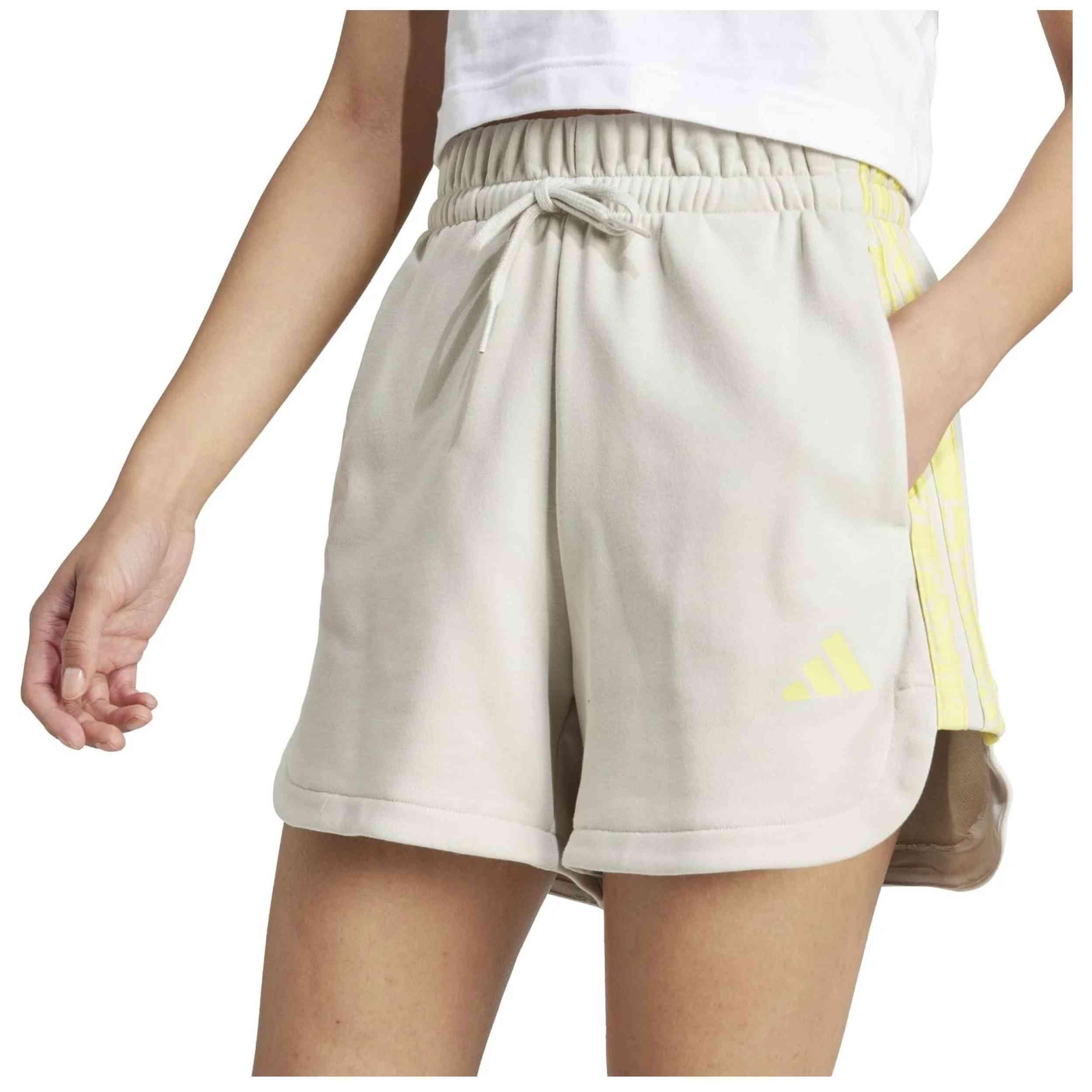 Pantaloncini Adidas modello JD1177 per donne 5/5