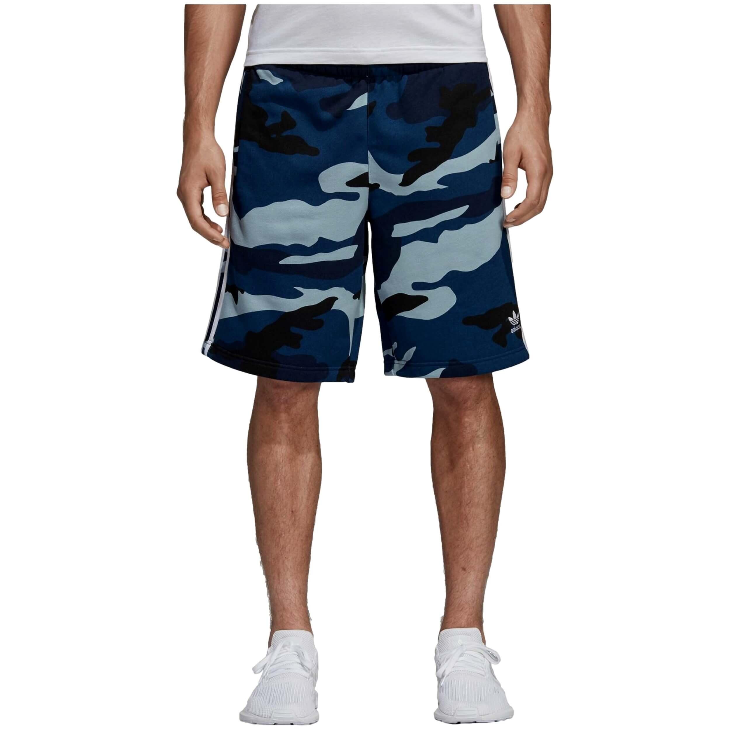 Pantaloncini Adidas modello DV2046 per uomini 2/4