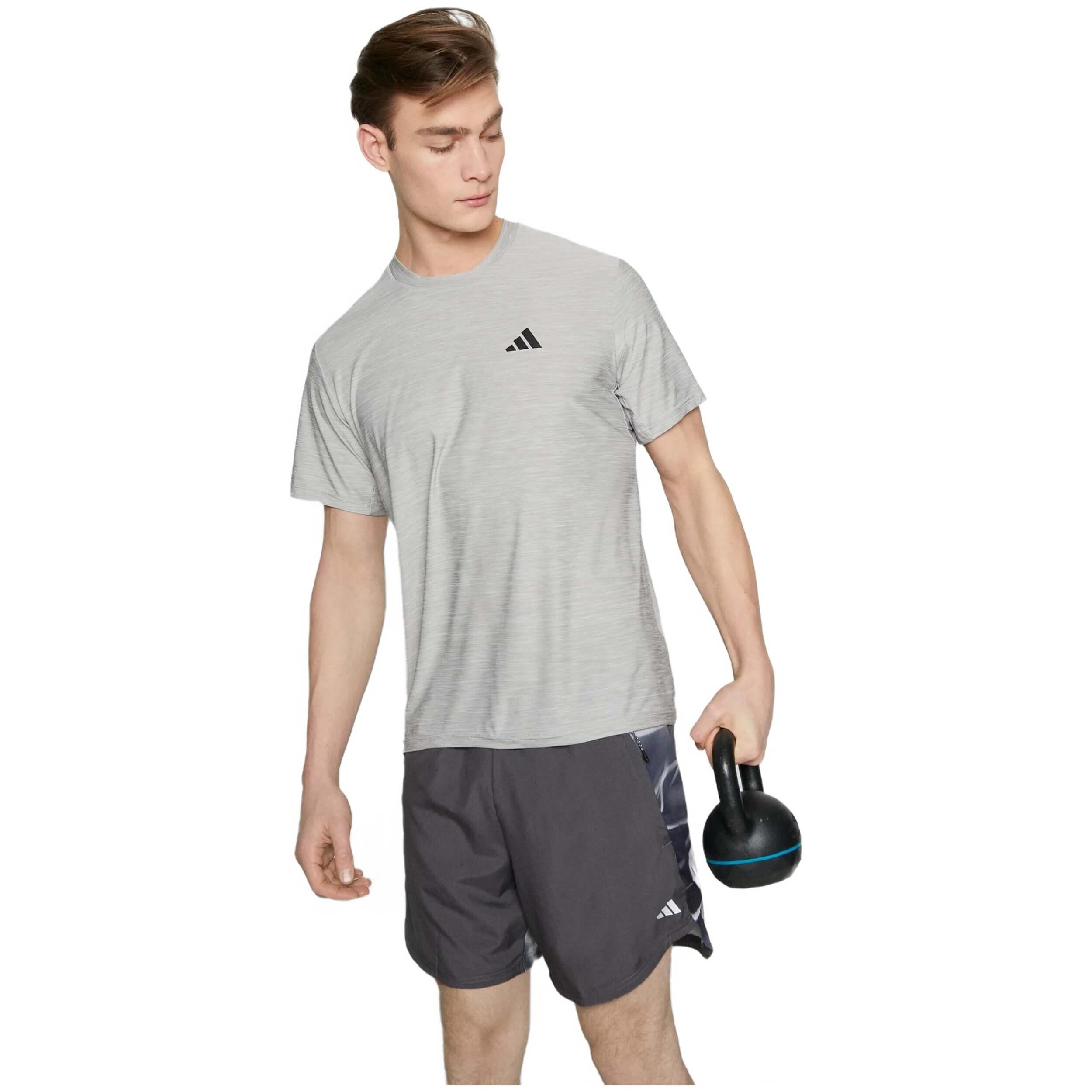 Pantalon corto Adidas modelo IB7913 para hombre 4/5