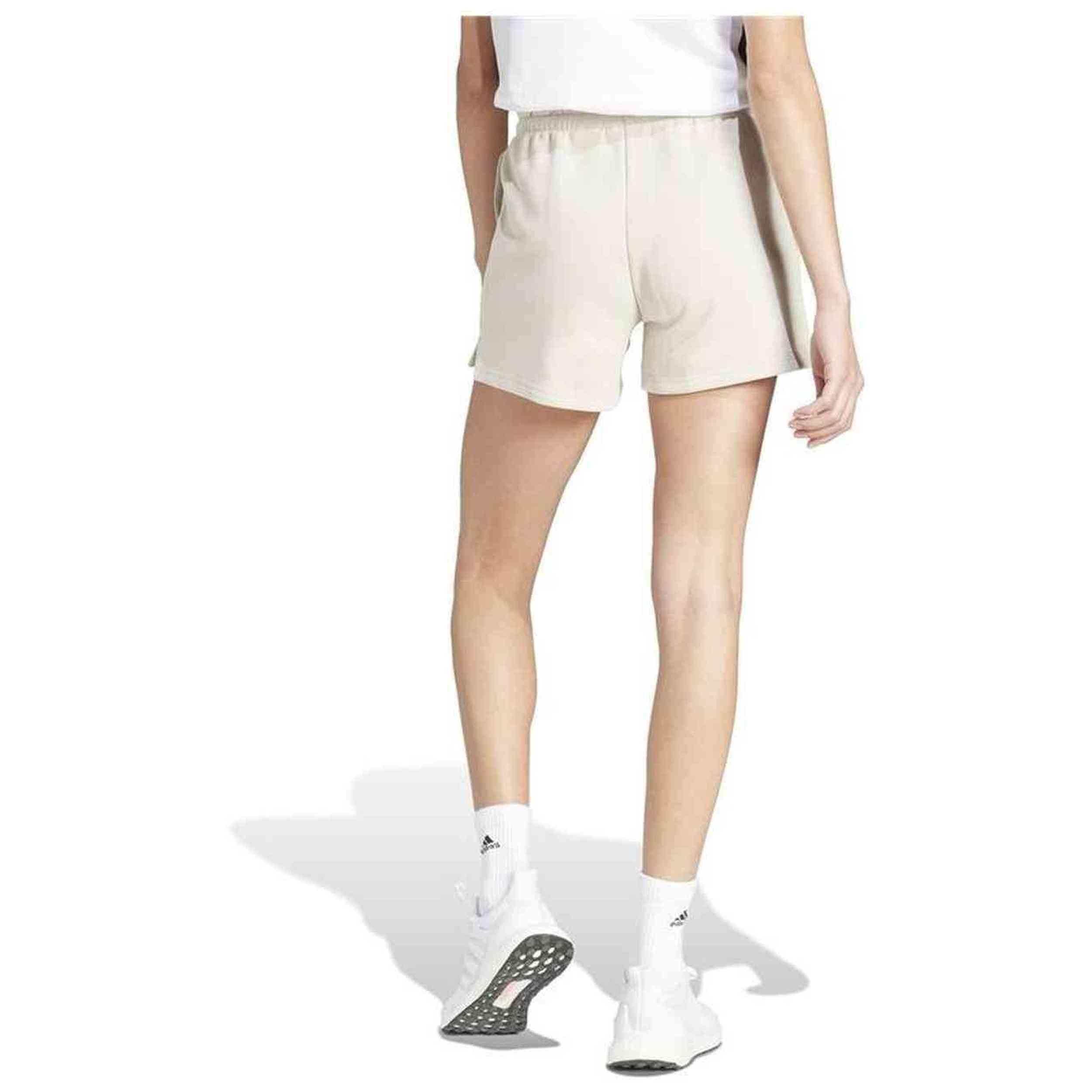 Pantaloncini Adidas modello JC5931 per donne 3/5