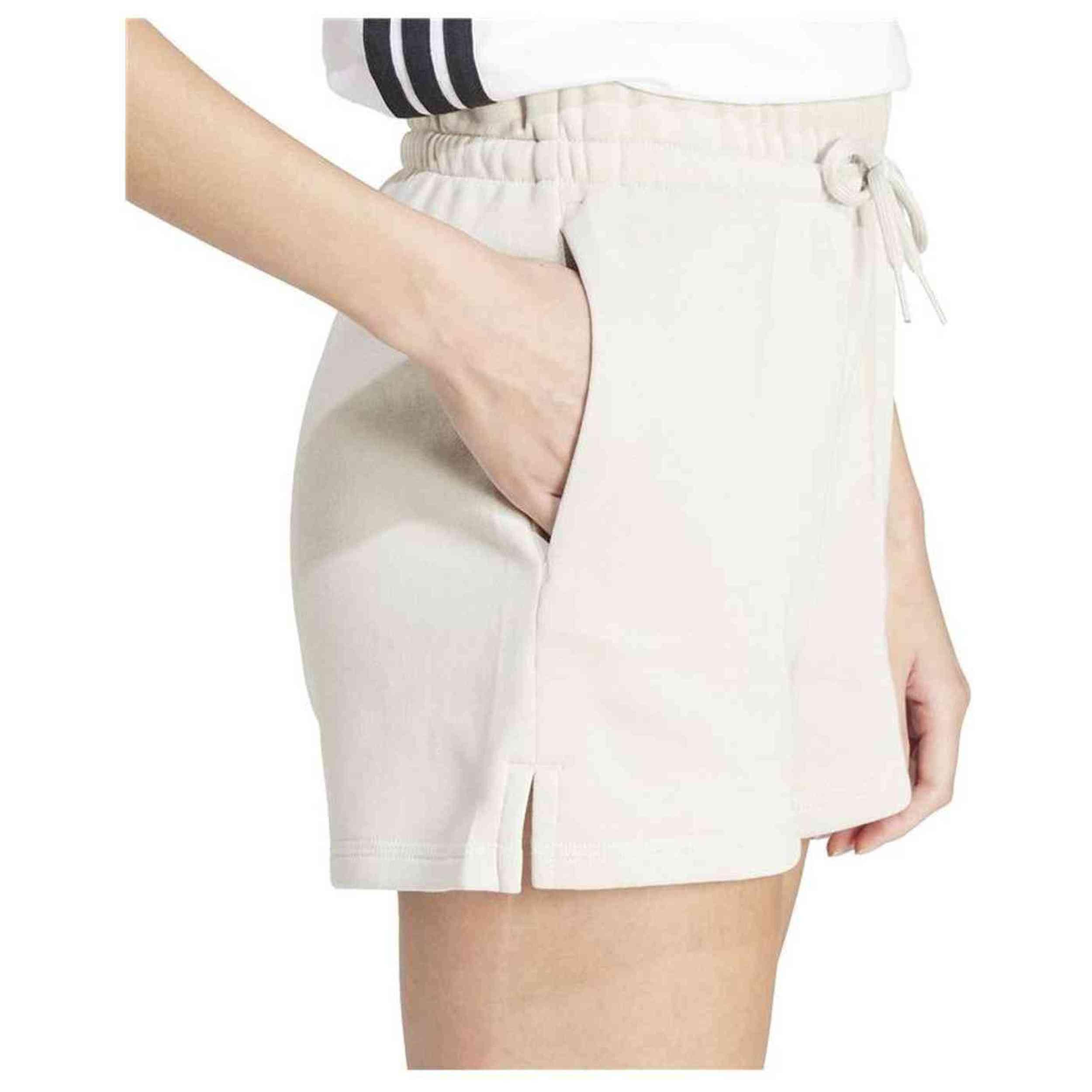 Pantaloncini Adidas modello JC5931 per donne 5/5