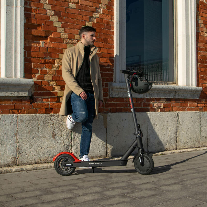 Trottinette électrique OLSSON WILD RED DGT 2024 500W 6000mAh 25km d'autonomie