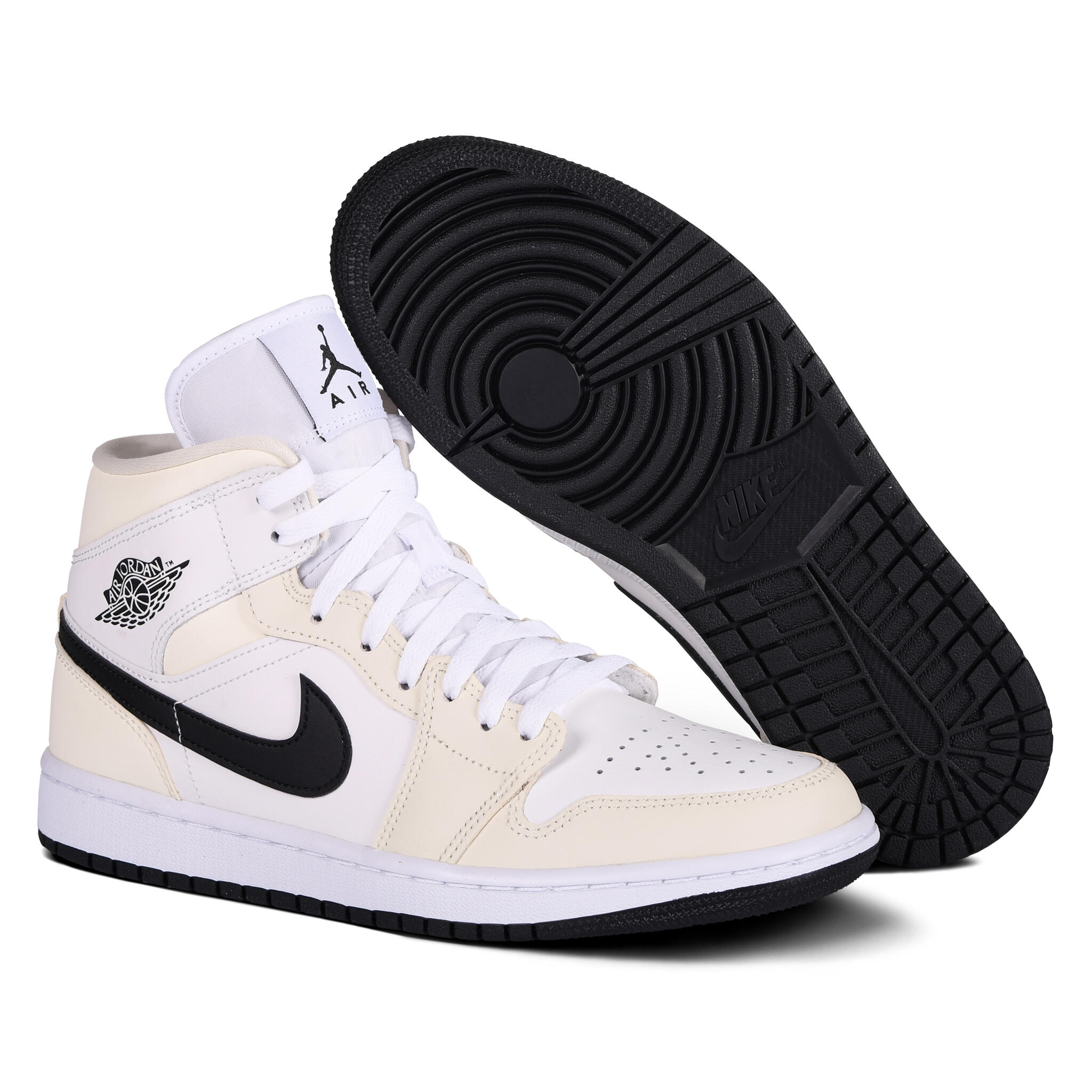 Sportschoenen Air Jordan 1 Mid Coconut Milk 3/4