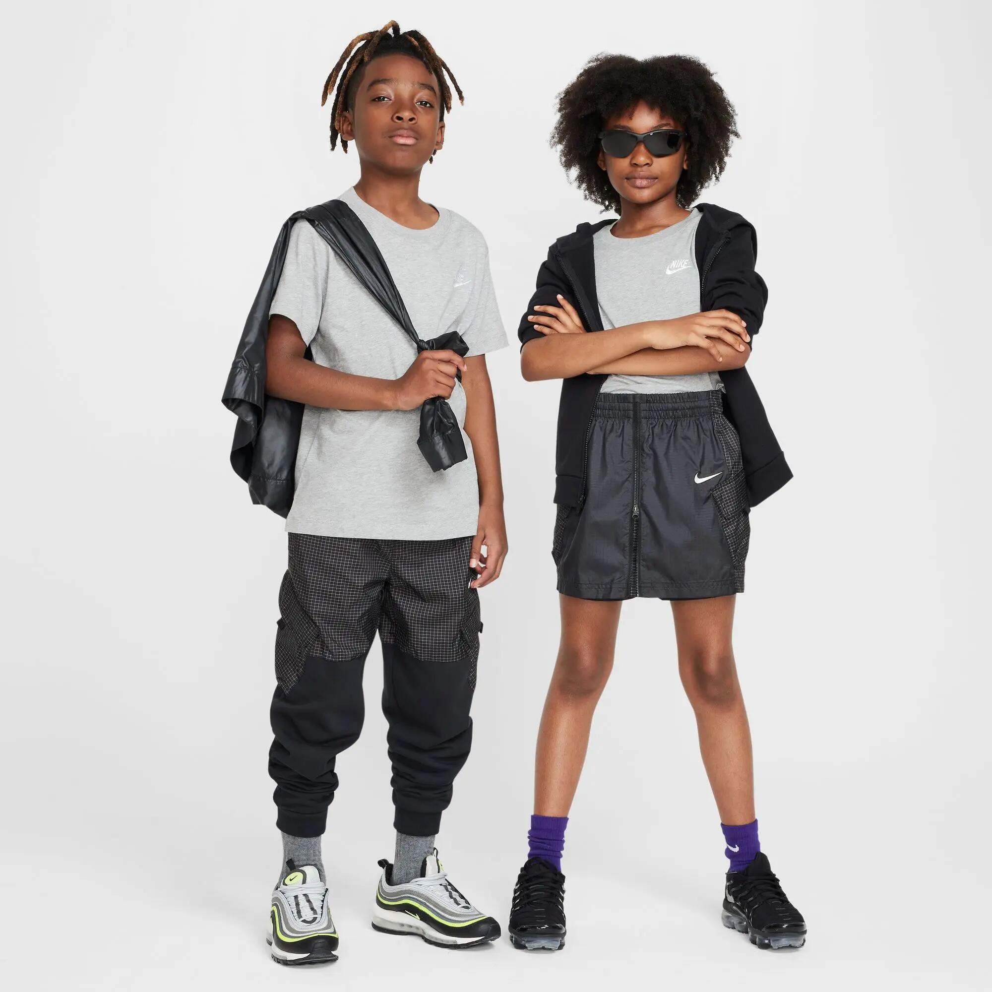 Nike Kinder T-Shirt Sportswear Big Kids FZ5177 3/3