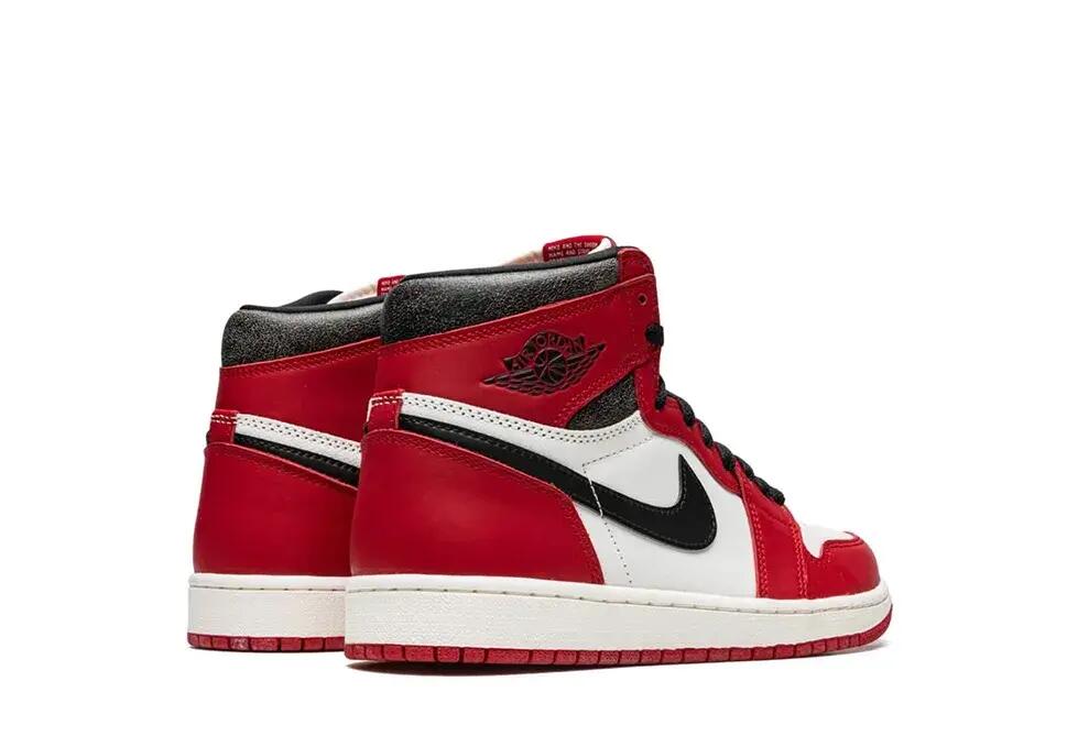Air Jordan 1 Retro High OG Chicago Reimagined Lost And Found 3/6