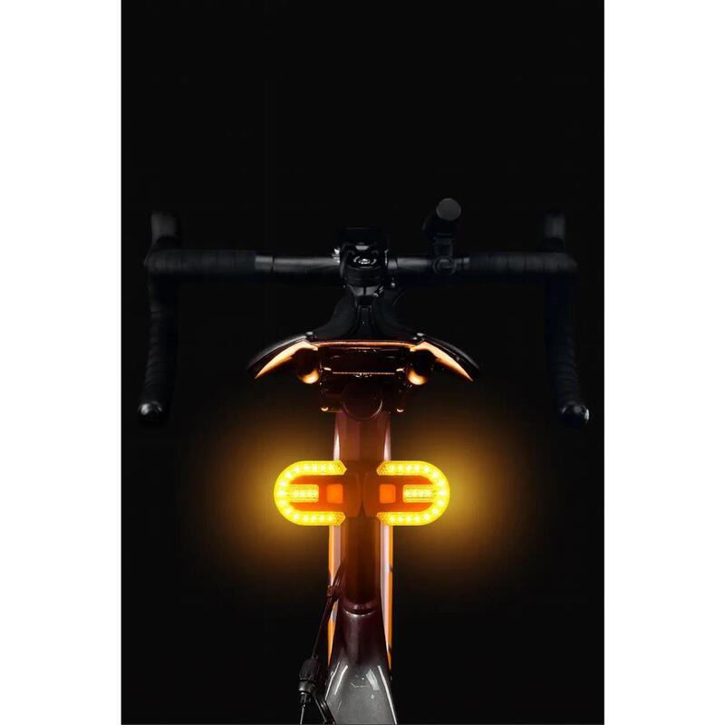 Lumină spate bicicletă LED cu semnalizatoare wireless telecomandă USB-C