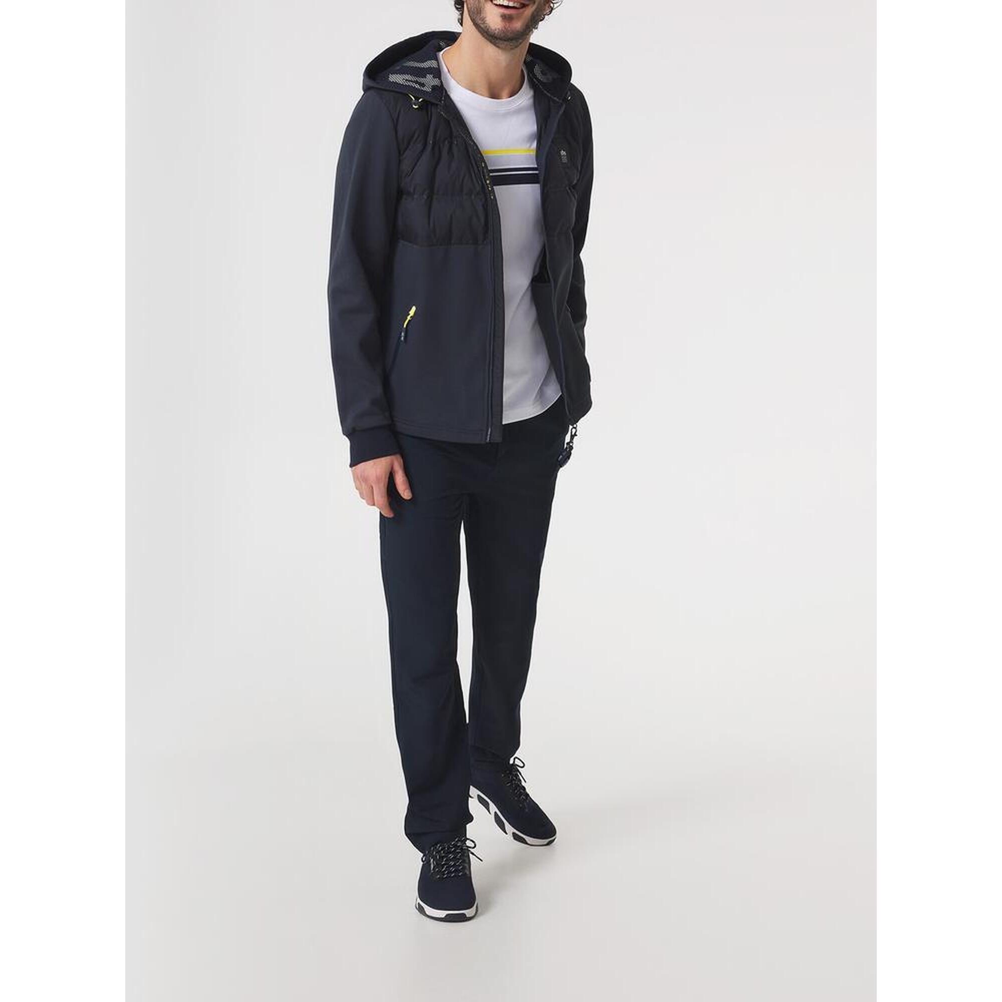 0790dad4-25c9-408c-8739-4a4a674a2cf6_c195