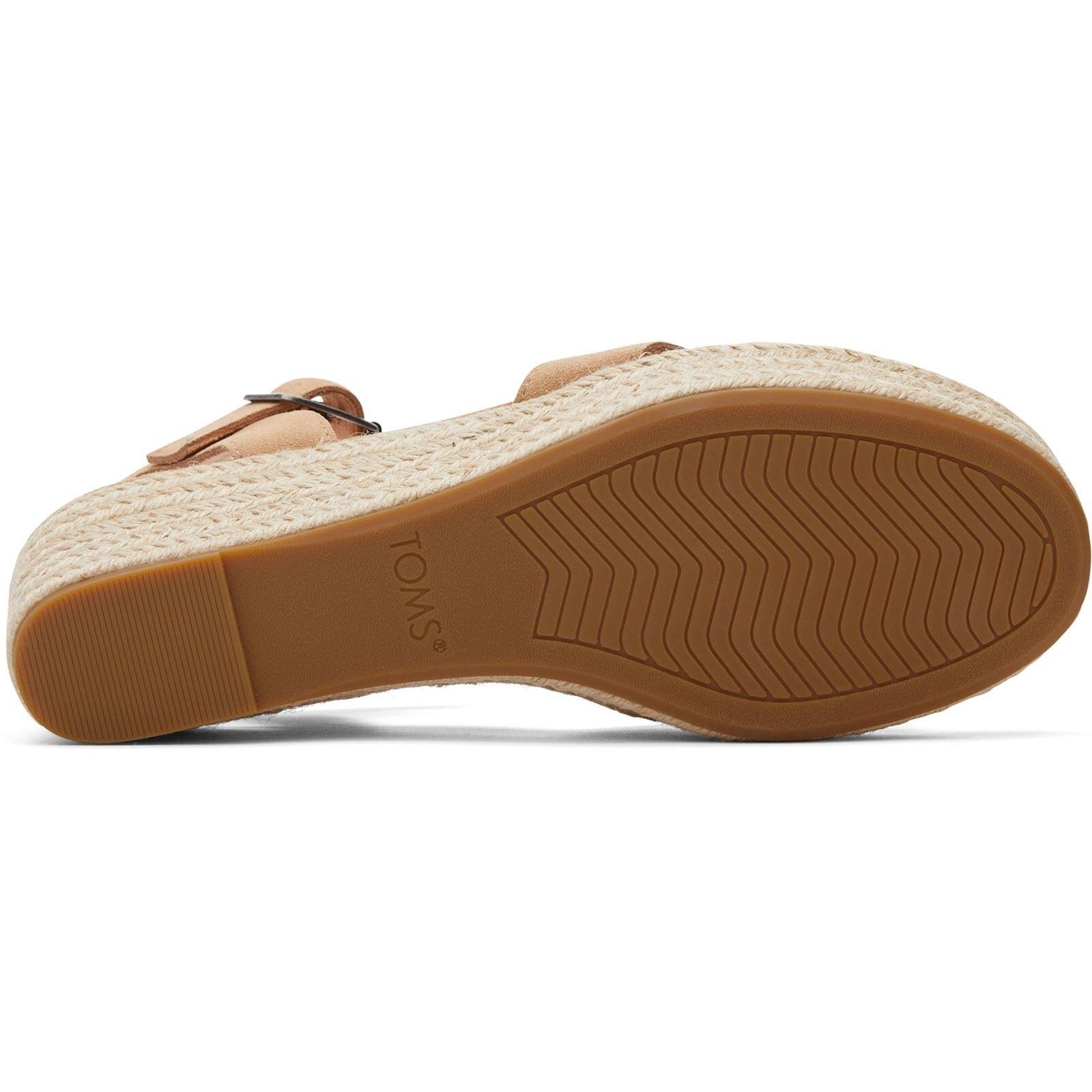 Audrey Womens Buckle Sandals 3/5