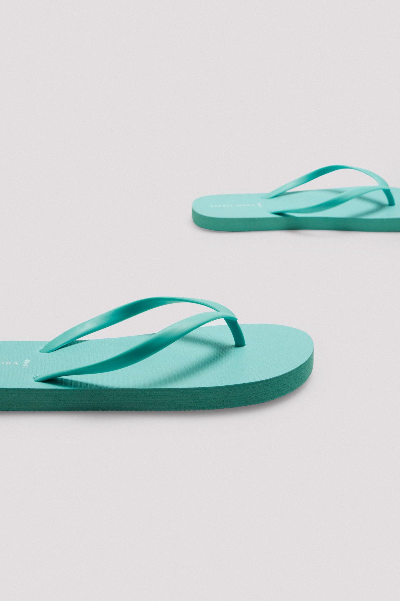 Tongs de plage basiques bleues 5/5