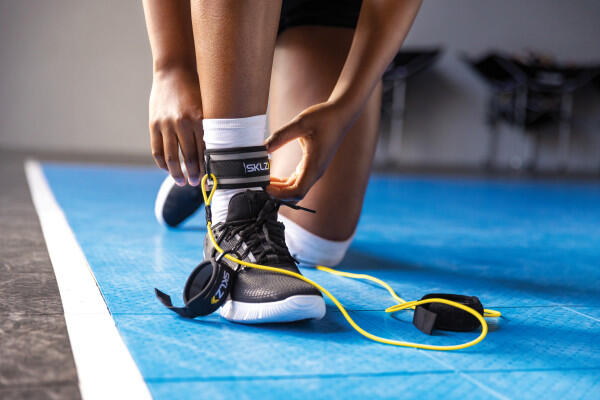 SKLZ Bump-N-Pass Trainer - Ideaal voor volleybalpassing en techniektraining 4/4