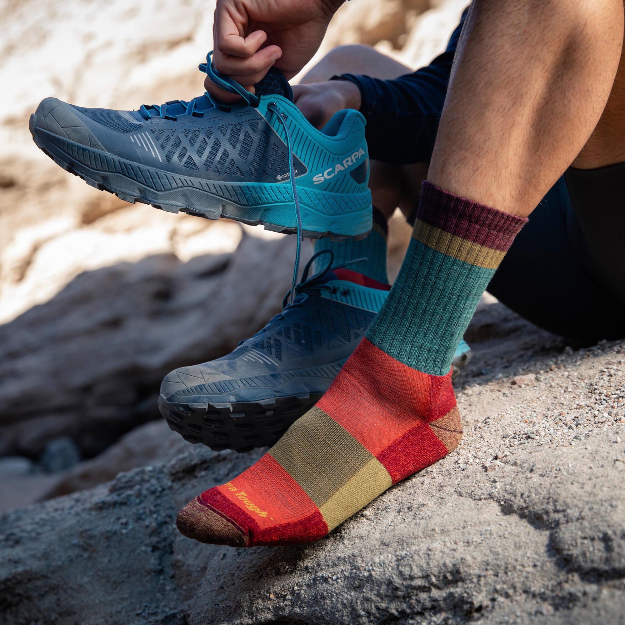 Darn Tough - Herren Merinowolle Micro Crew Atmungsaktive Wandersocken 3/5