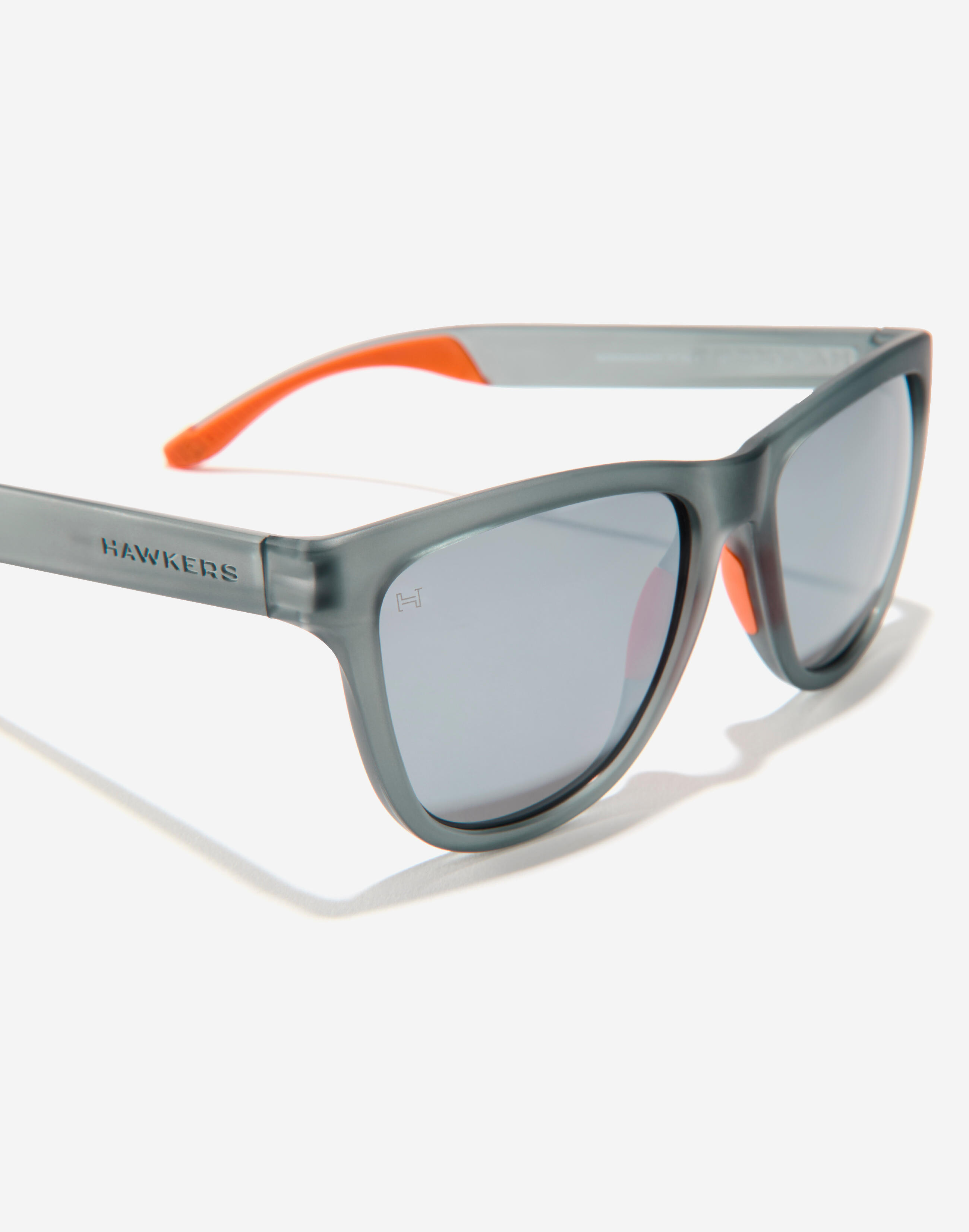 HAWKERS - Óculos de sol Homem e Mulher ONE SPORT RAW POLARIZED GREY SMOKE CHROME 5/6