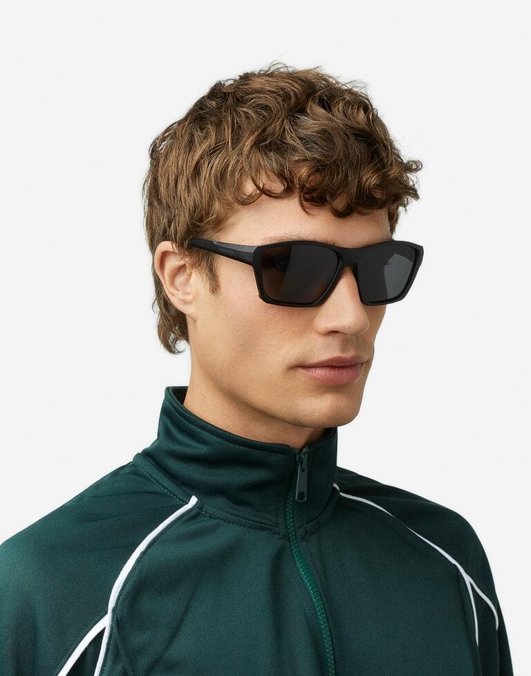 HAWKERS - Lunettes de soleil pour Homme et Femme -  SHARK - POLARIZED BLACK DARK 6/8