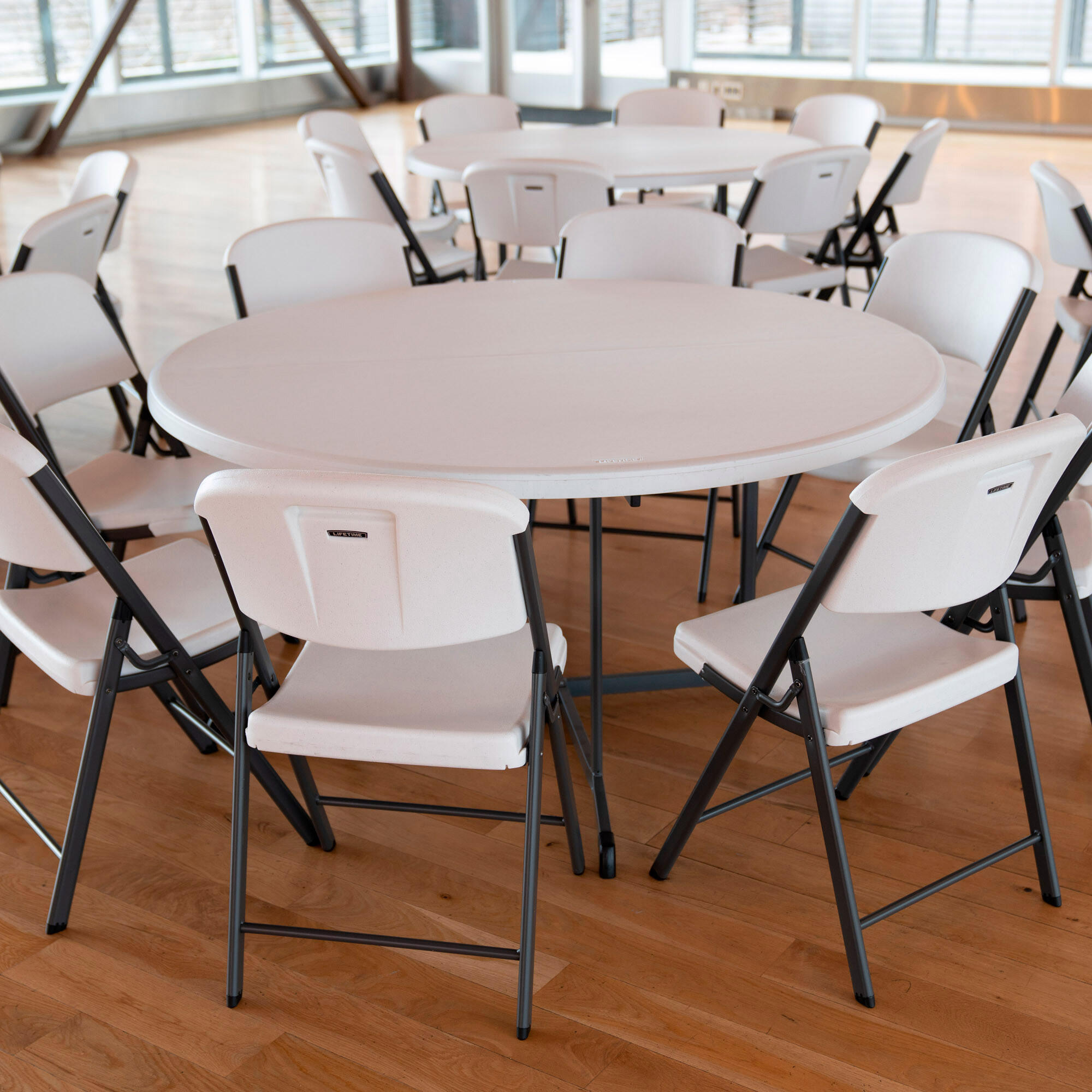 Pack mesa redonda plegable Ø152 cm + 8 sillas plegables blanco Lifetime 7/7