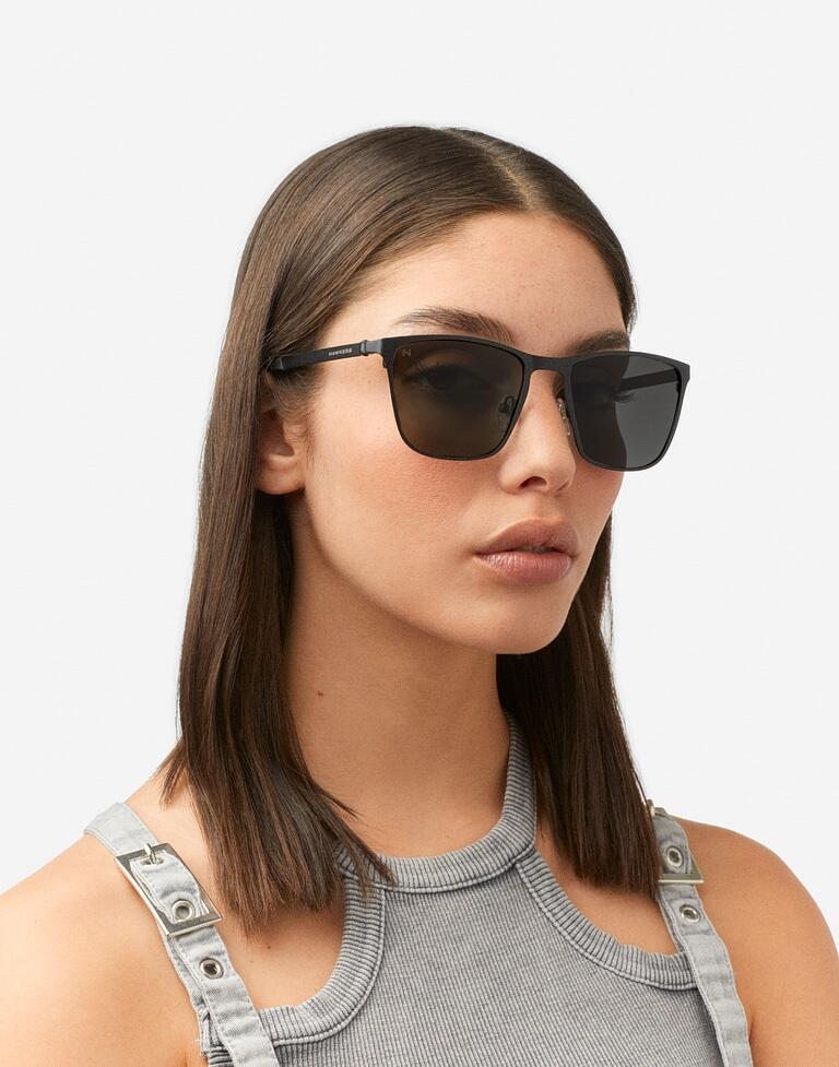 HAWKERS - Óculos de sol para Homem e Mulher - ONE FLEX - POLARIZED BLACK DARK 5/8