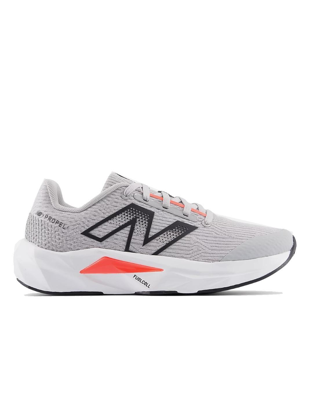 NEW BALANCE picture
