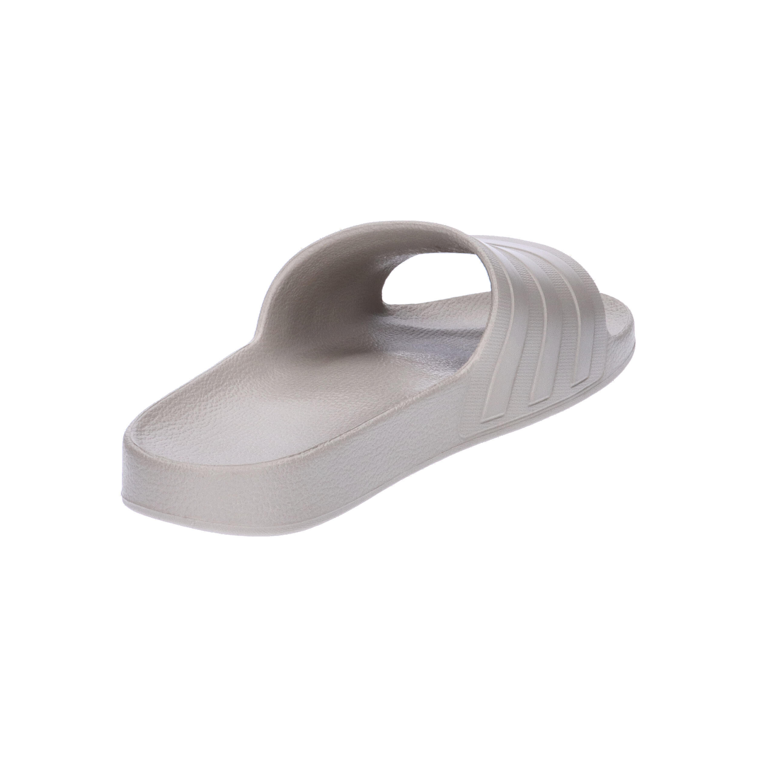 Tongs Adidas modèle IE1456 pour femmes 6/7