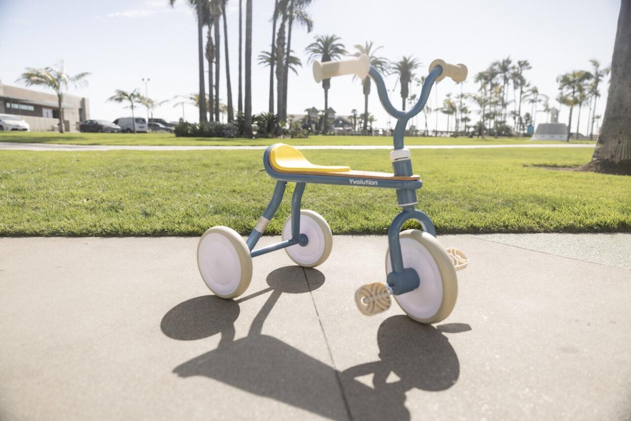 Tricycle vintage confortable ergonomique Yvolution Classic trike 18mois 3ans 5/8
