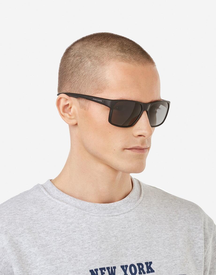 HAWKERS - Occhiali da sole per Uomo e Donna - TRACK - POLARIZED BLACK DARK 6/7