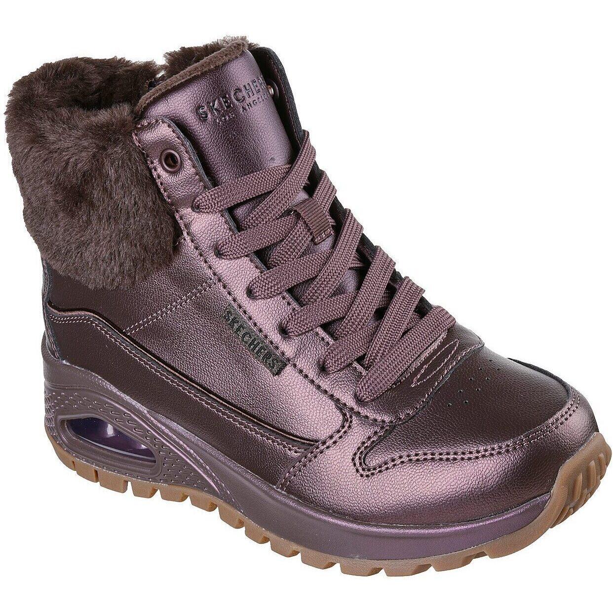 SKECHERS picture