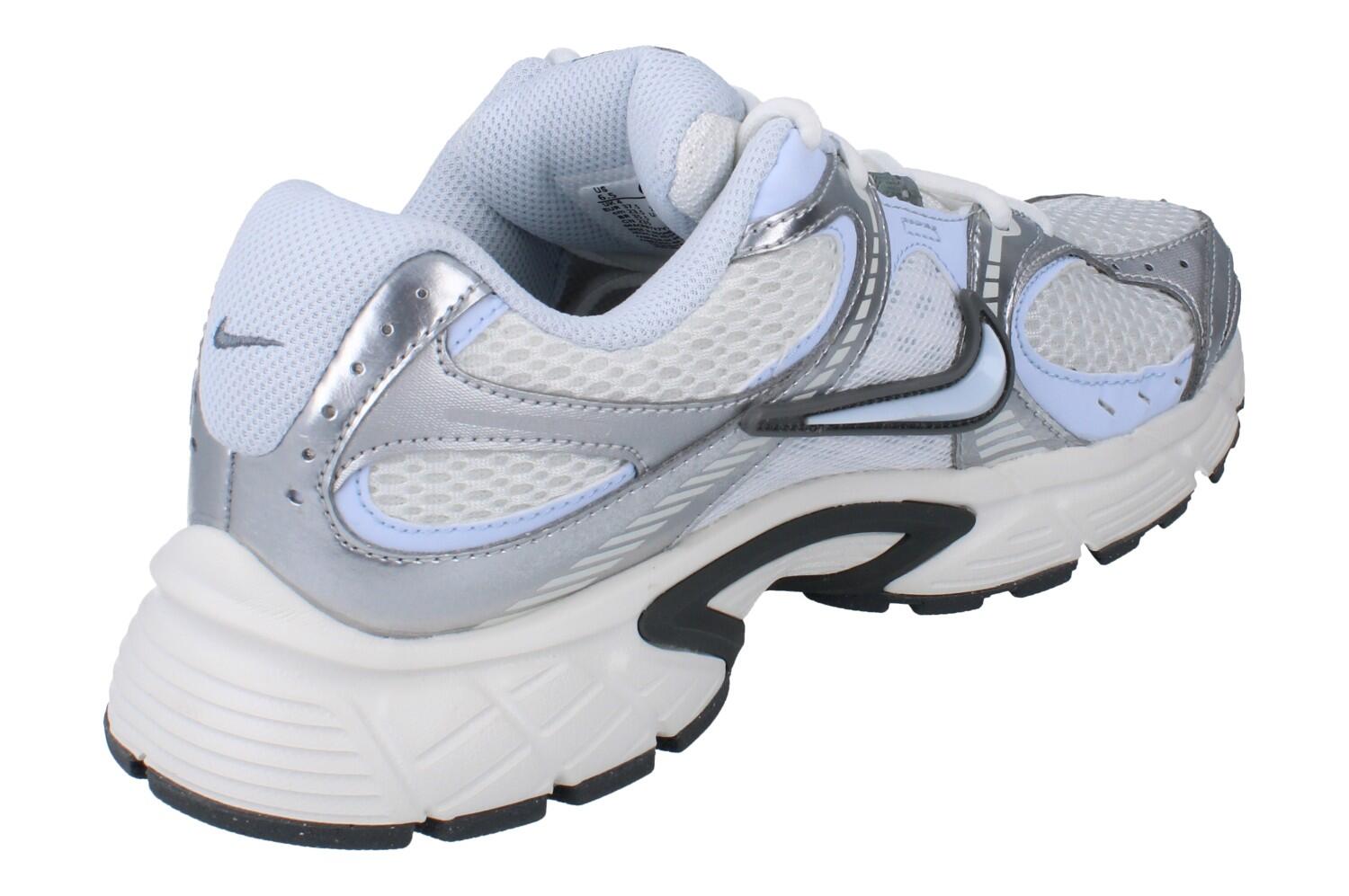 Nike V5 RNR Summit White Blue Tint Photon Dust Smoke Grey (W) 3/6