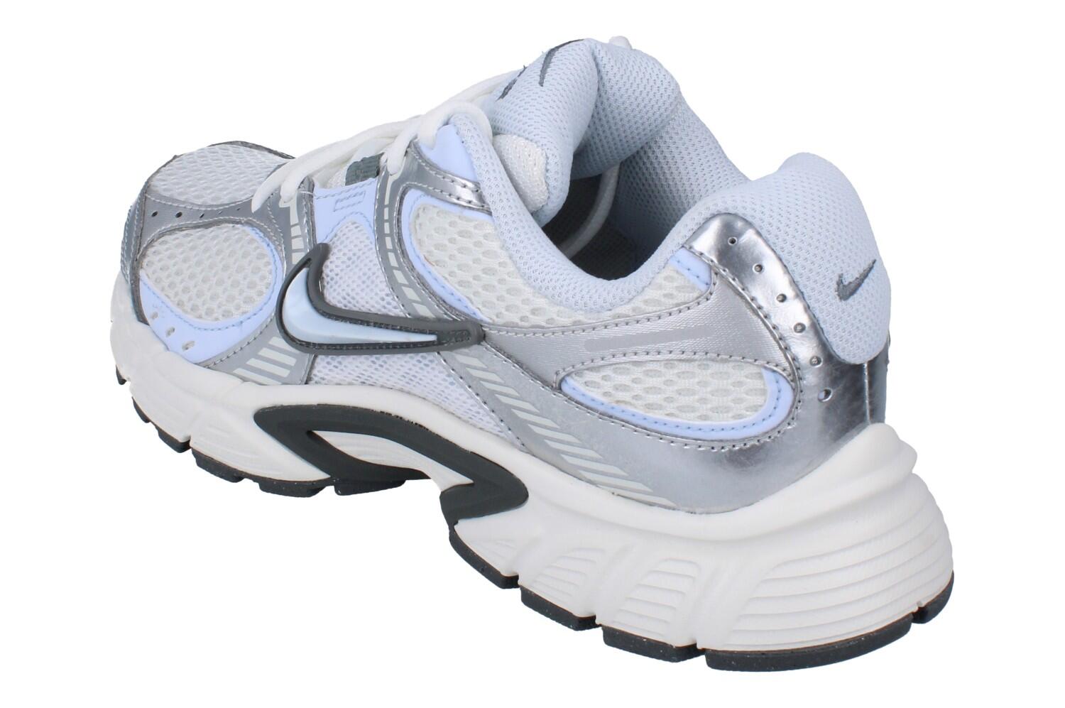 Nike V5 RNR Summit White Blue Tint Photon Dust Smoke Grey (W) 2/6