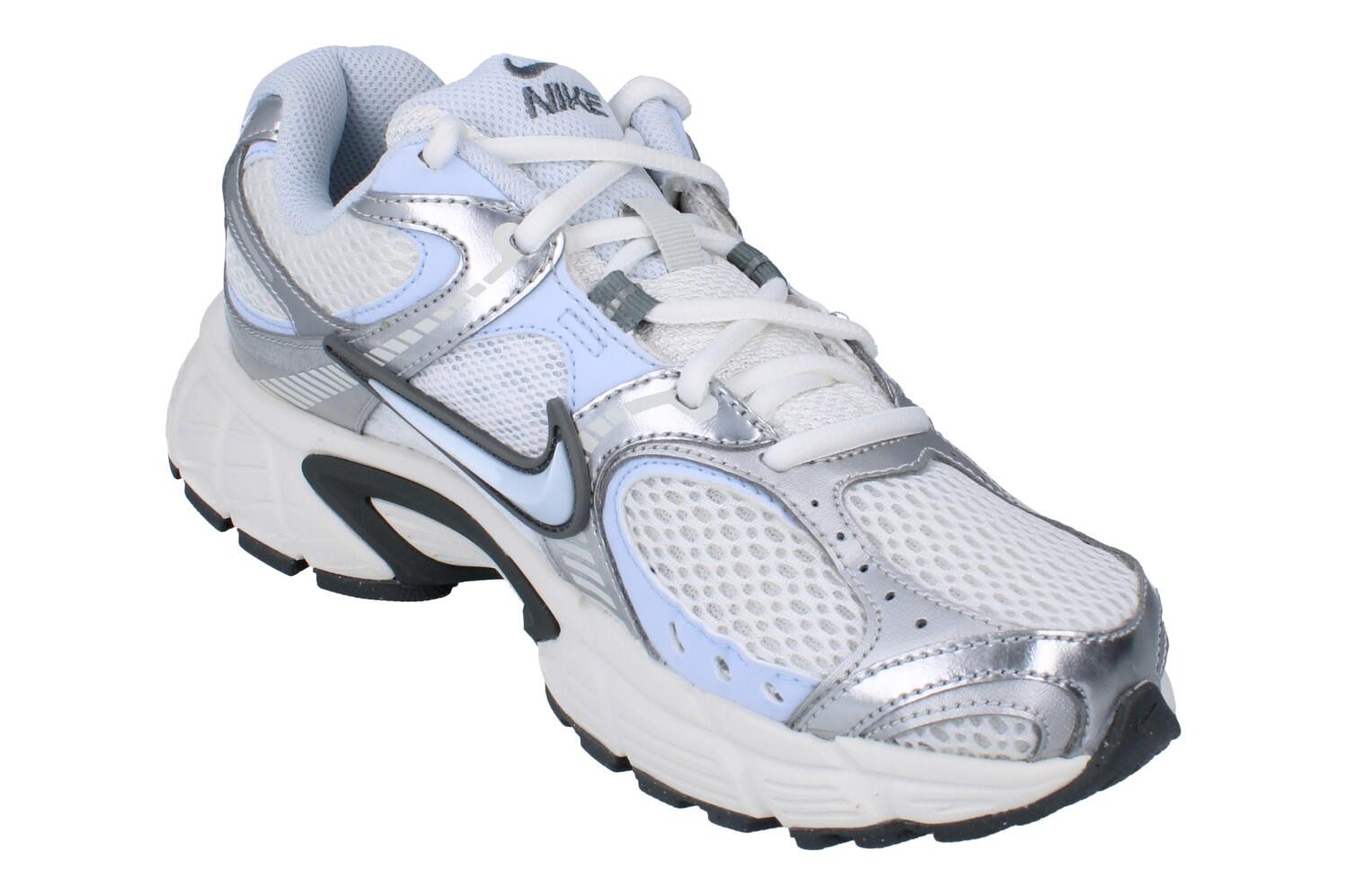 Nike V5 RNR Summit White Blue Tint Photon Dust Smoke Grey (W) 4/6