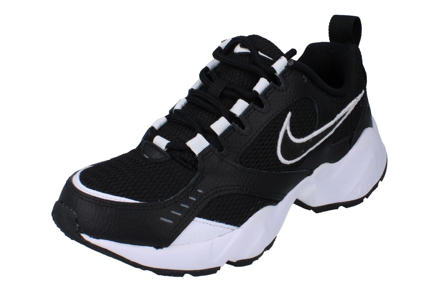 Nike Womens Air Heights Trainers