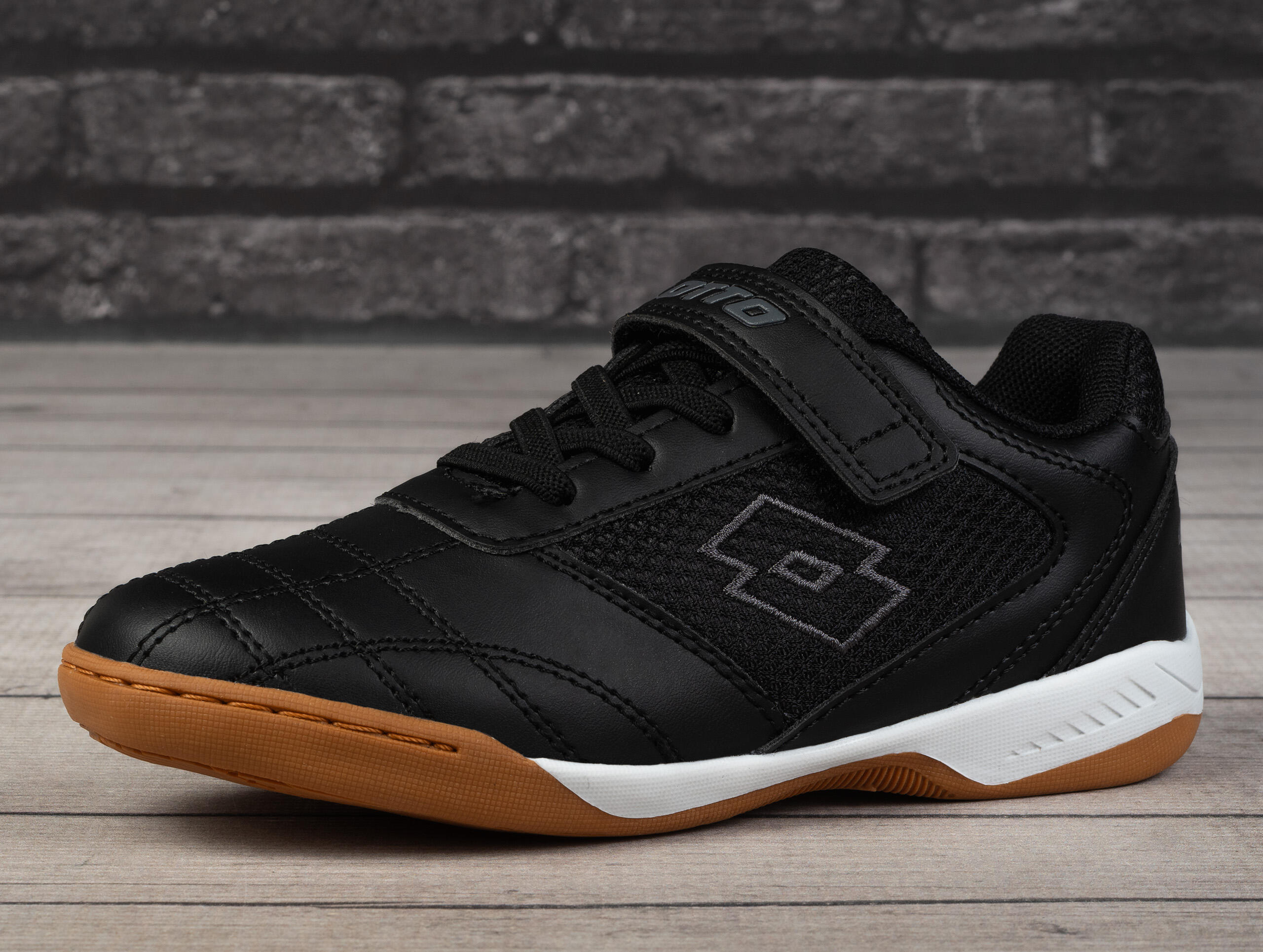 Buty dziecięce na trening Lotto WHIZZER K 3/7