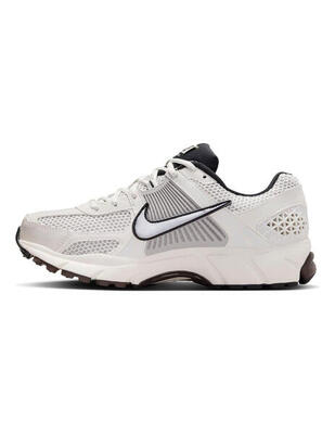 NIKE Zoom Vomero 5Phantom Light Iron Ore - Zapatillas