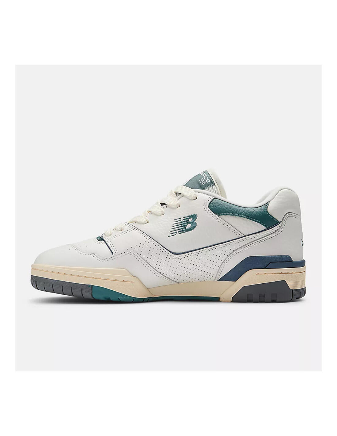 Baskets NEW BALANCE BB550 4/6