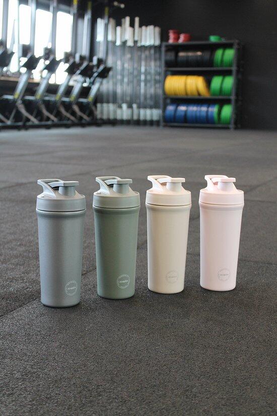 Aya & Ida Shaker 750ml Tropical Green 2/7