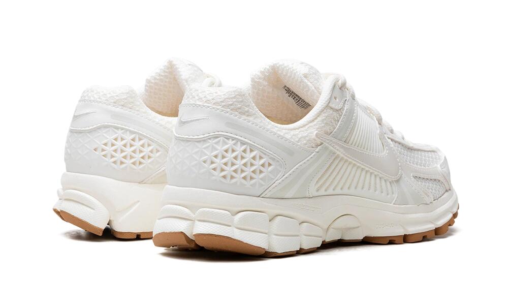 Zoom Vomero 5 White Gum 2/6