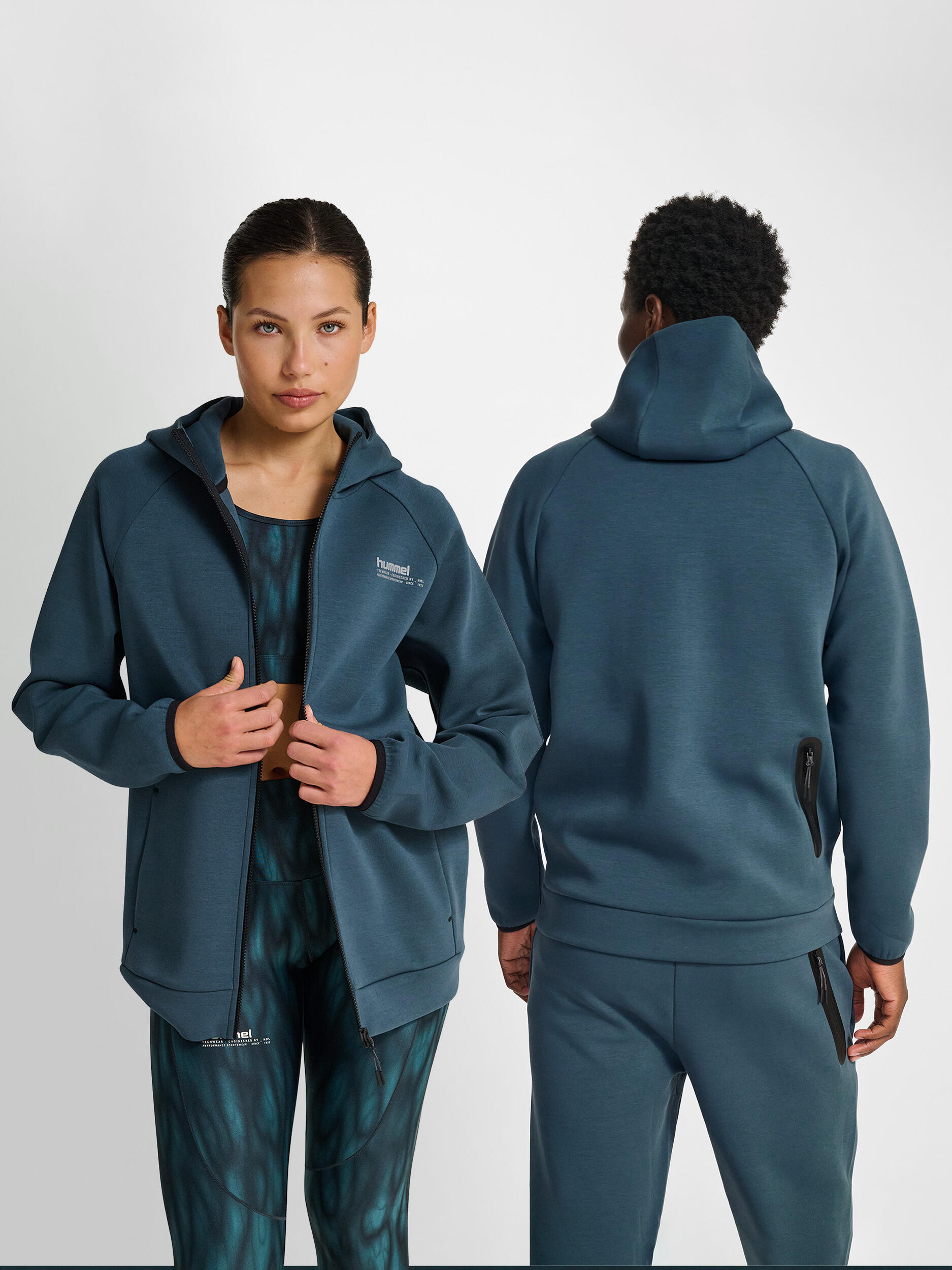 HUMMEL Zip-up hoodie Hummel Tech Regular