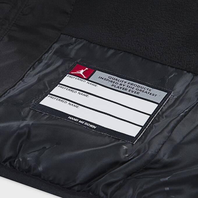 Casacos para crianças Jordan Essential Puffer de peso médio preto. 5/5