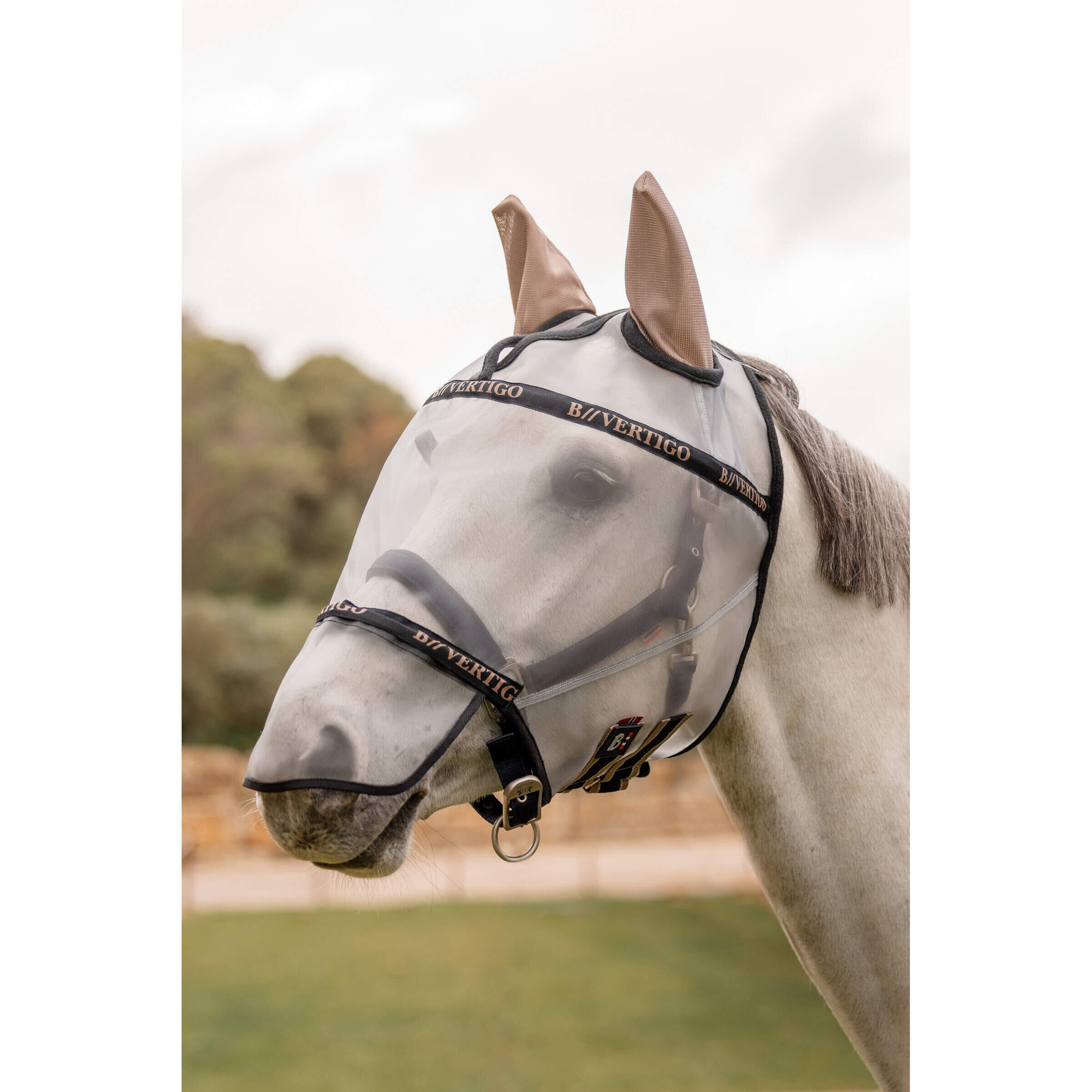 Rete Para Mosche Per Cavallo AMIDALE All'uncinetto Con Orecchie A Punta E Distintivo Superman Ricamato